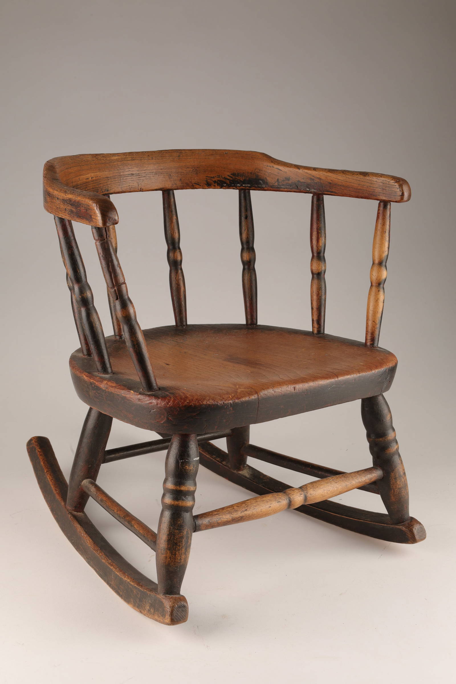 Antique 19th C Childs Windsor Rocking Chair Auction