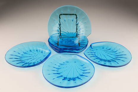 Set of 6 Lalique Rare Turquoise Blue Shell Plates: Rare and unique set of 6 French turquoise blue small appetizer plates in the form shells, each signed on rim Lalique France. 4.25 inches diameter.