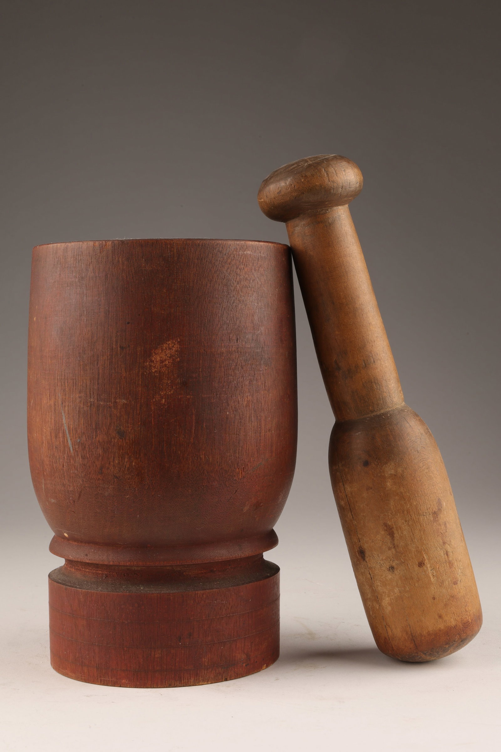 Antique Turned Wood Mortar and Pestle: Antique Turned Wood Mortar and Pestle. Mortar measures 7.25 inches diameter x 4.5, pestle measures 8.5 inches L.