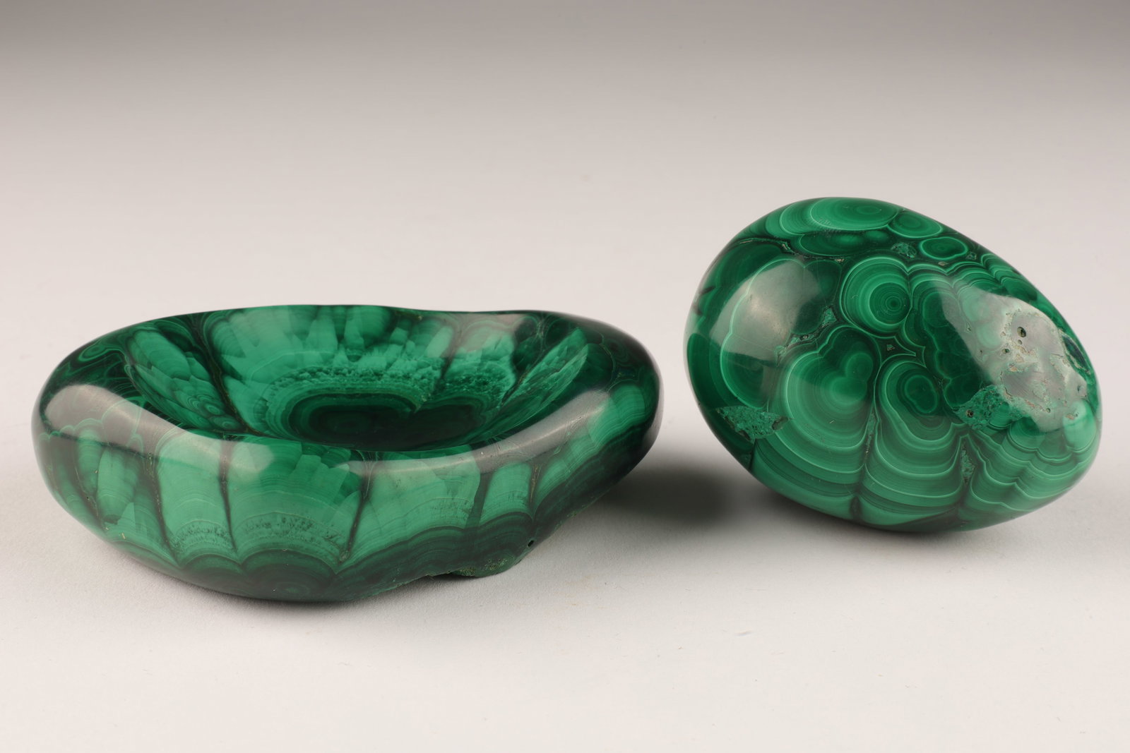 Lot of Malachite Objects, Egg and Stand / Bowl (1 of 6)
