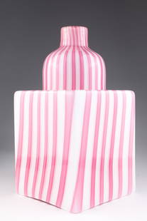 Italian Murano Glass Vase Alessandro Mendini: Italian Murano Pink Stripe Glass Vase by Alessandro Mendini for Venini, Italy. Signed on base. 11.5 inches H x 6 x 6.