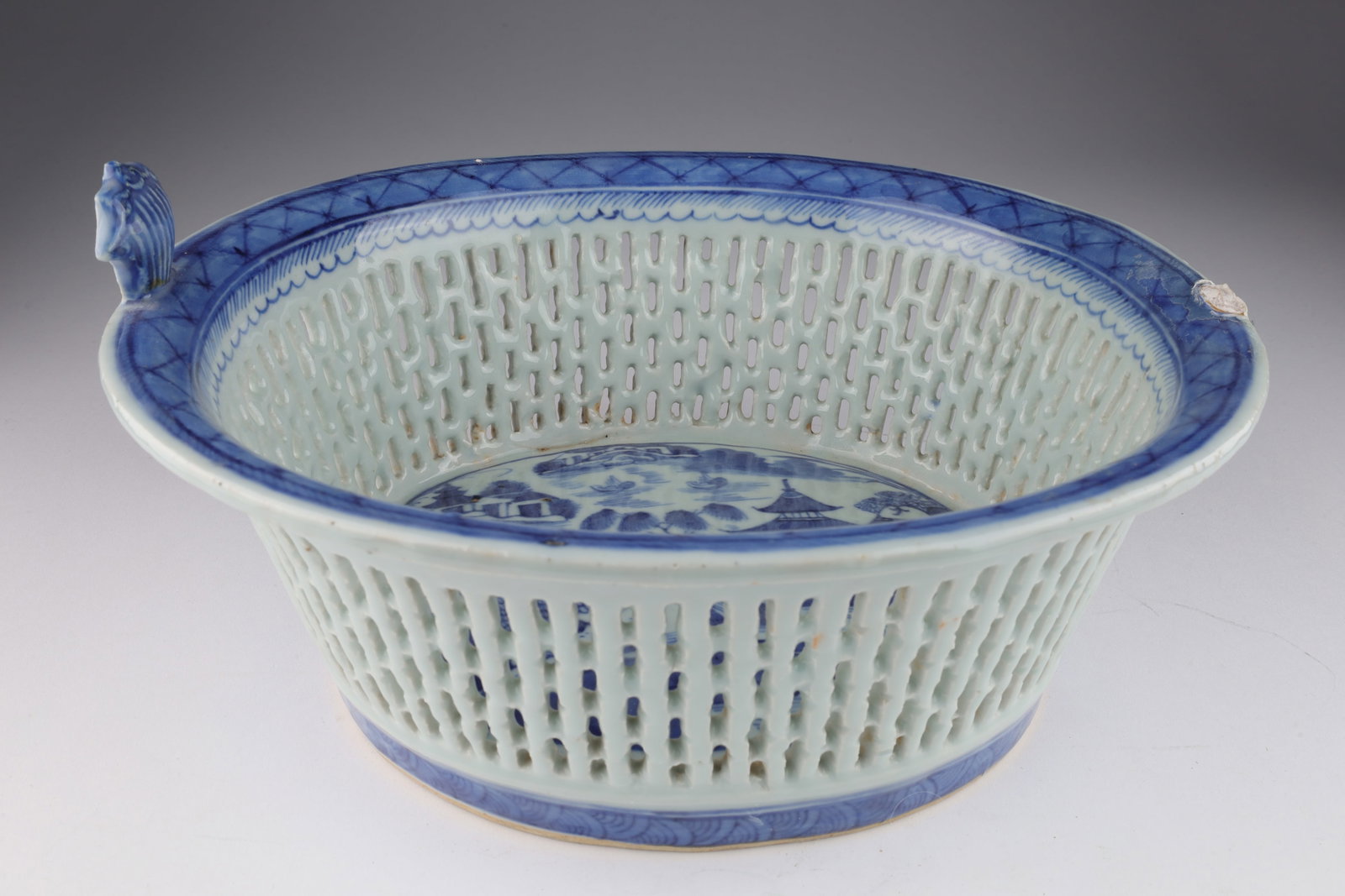 Antique Chinese Export Reticulated Basket: Antique Chinese Export Blue and White Porcelain Reticulated Basket with Handles (one handle missing). 9.5 W x 10.5 L x 4 inches H, 5.5 with handle.