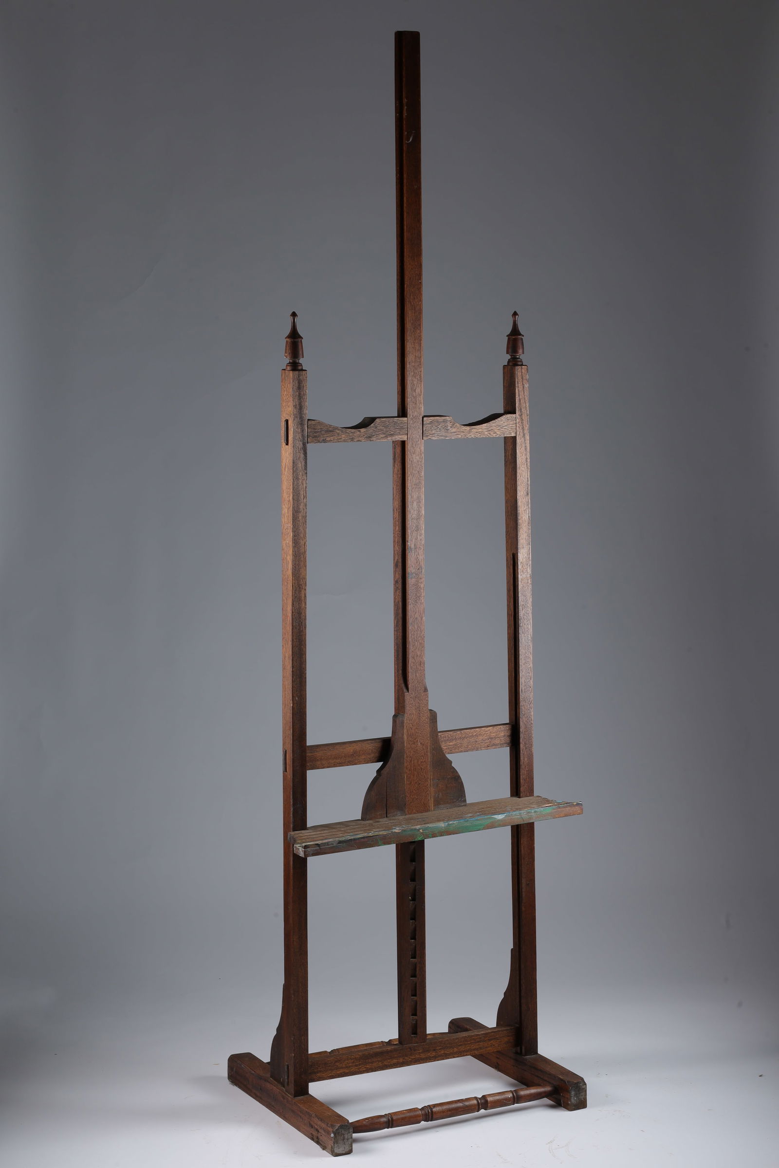 Antique Adjustable Oak Painter's Studio Easel (1 of 7)