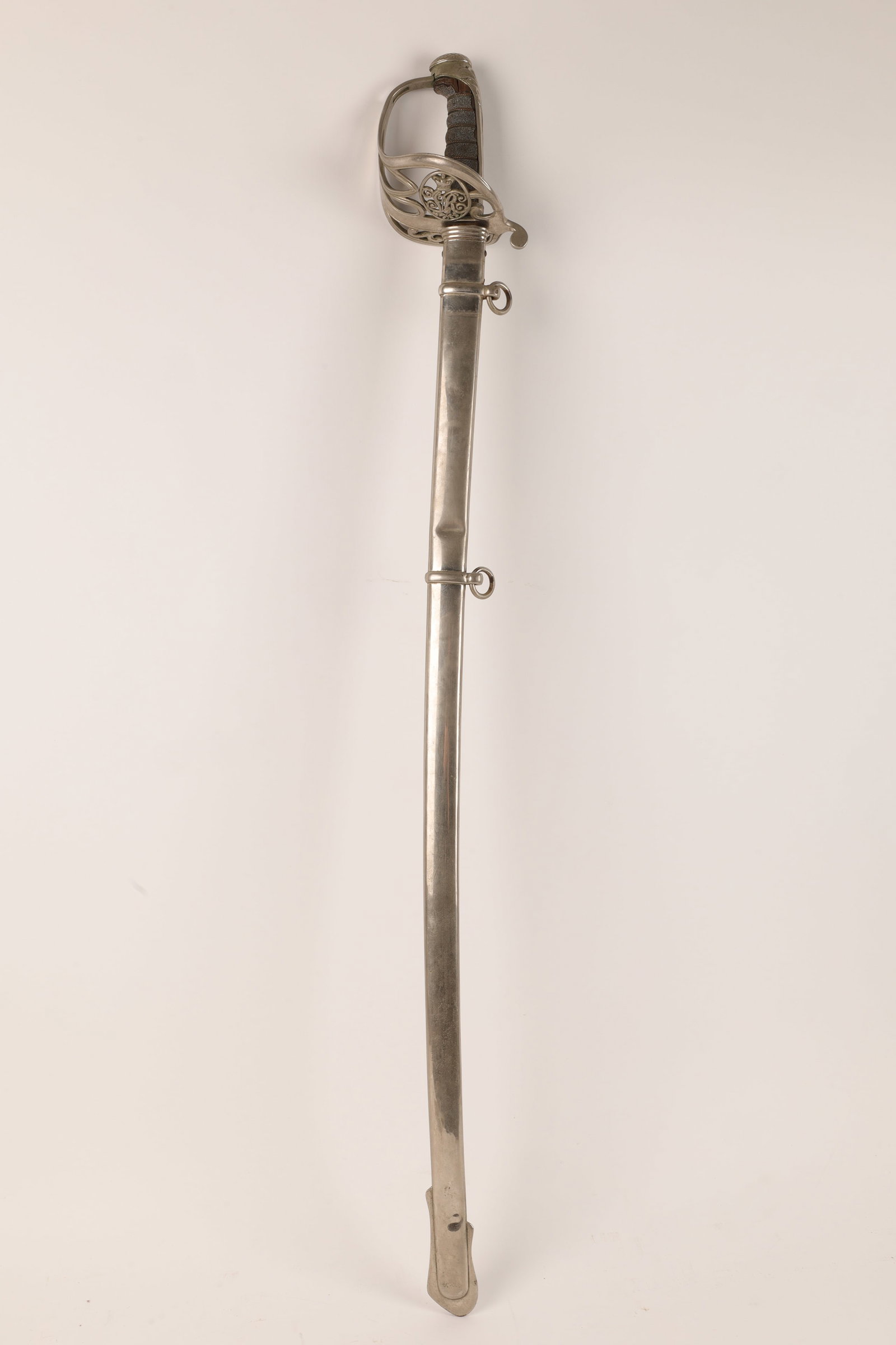 Victorian English Officer Infantry Sword: Victorian 1857-63 English Officer Infantry Sword by Landon and Moreland. Some dents to scabbard, loss to shagreen on handle. Please see photos. Full length 38.5 inches.
