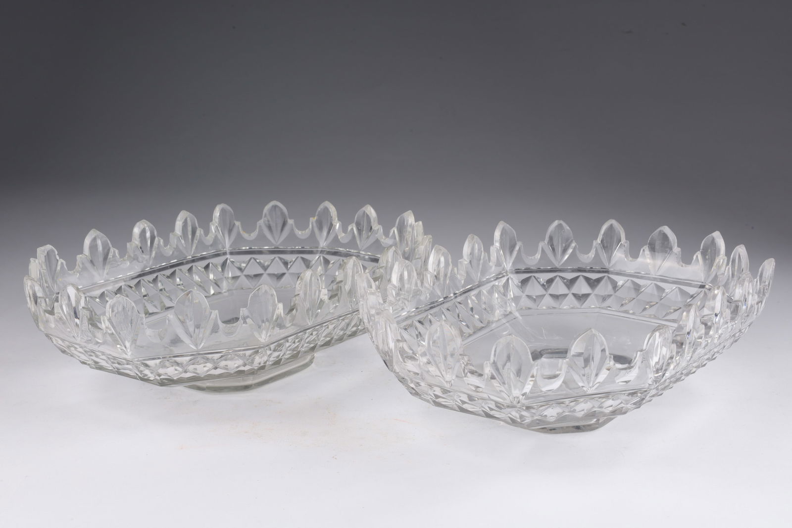 Anglo Irish Crystal Van Dyke Edge Condiment Bowls (1 of 8)