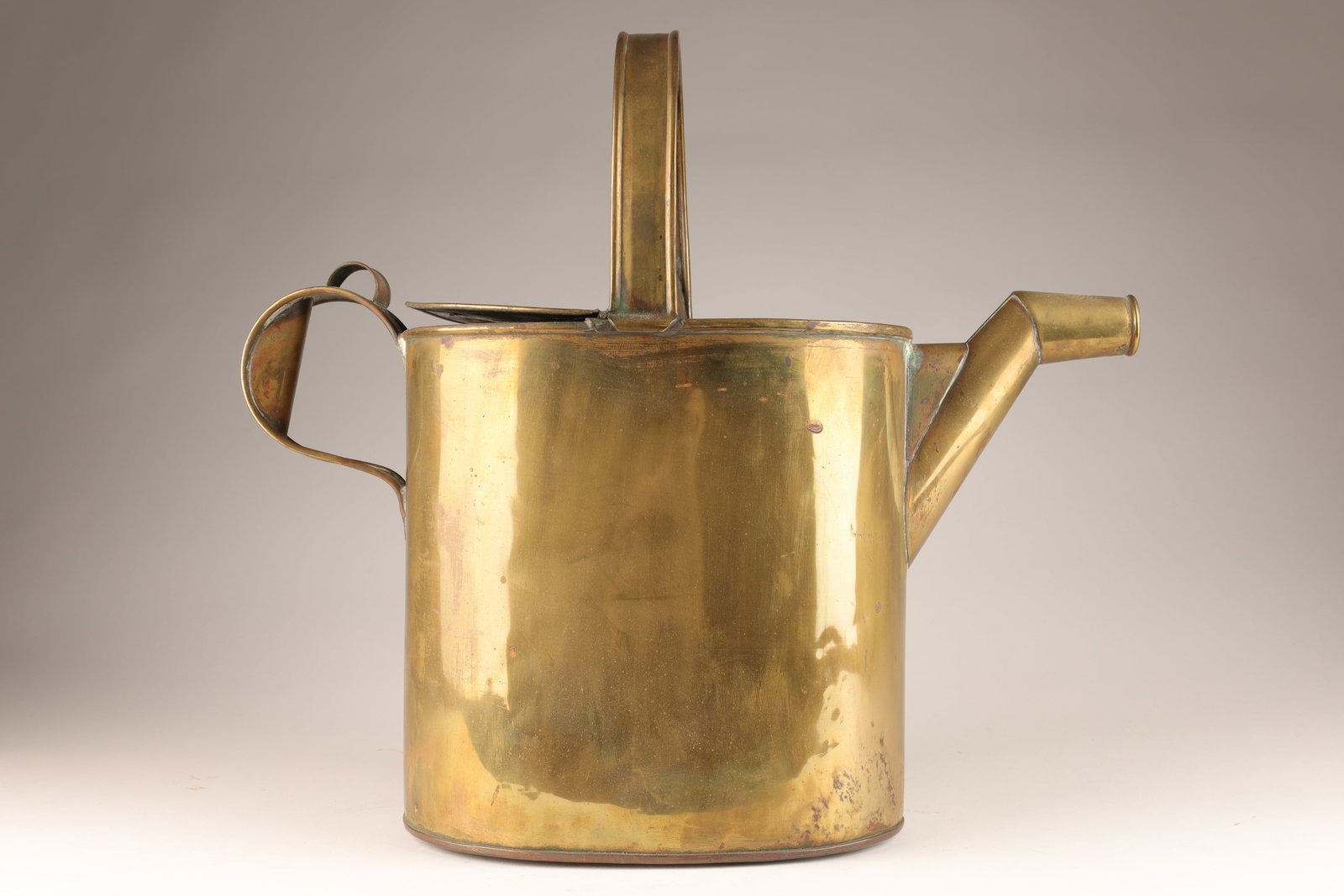 Antique English Brass Hot Water Carrying Can: Antique English Brass Hot Water Carrying / Watering Can with Flip-top Lid. 15 inches H x 17 L x 7.5 W.