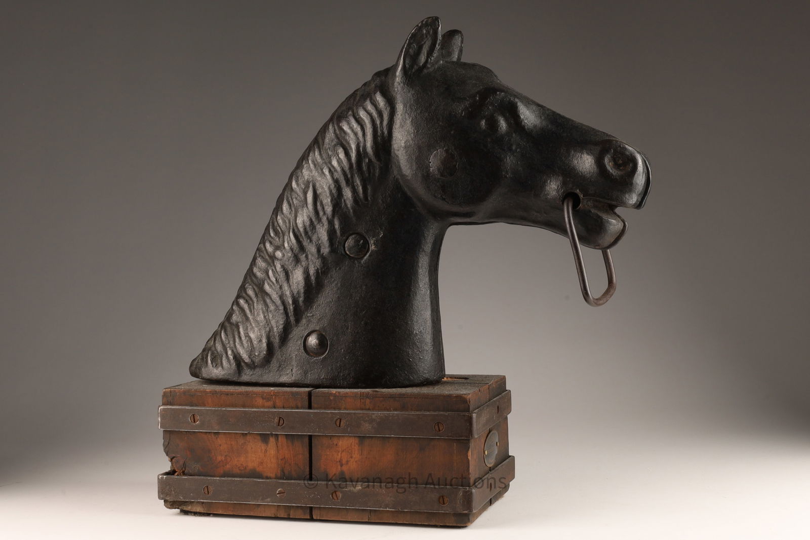 Cast Iron Horse Head Hitching Post (1 of 5)