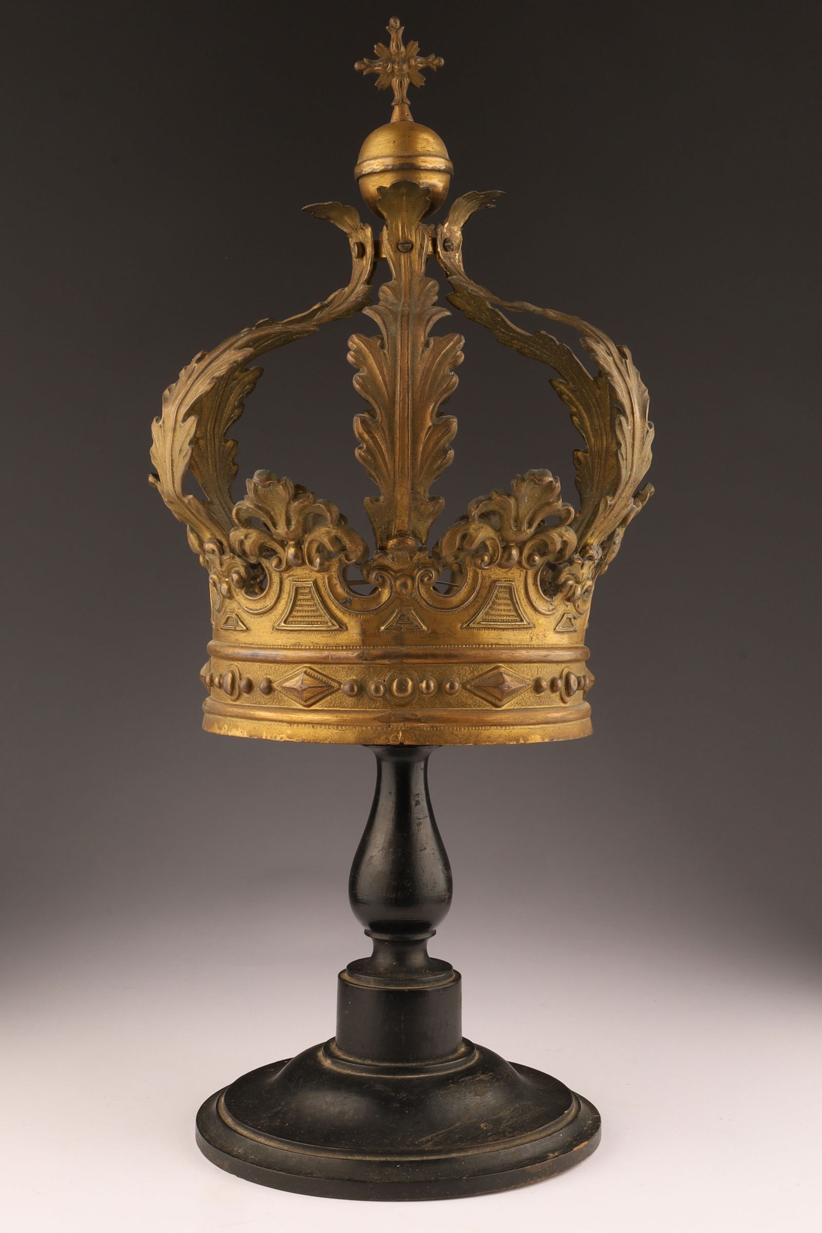 Antique Gilt Metal Crown Corona Canopy Crest (1 of 5)