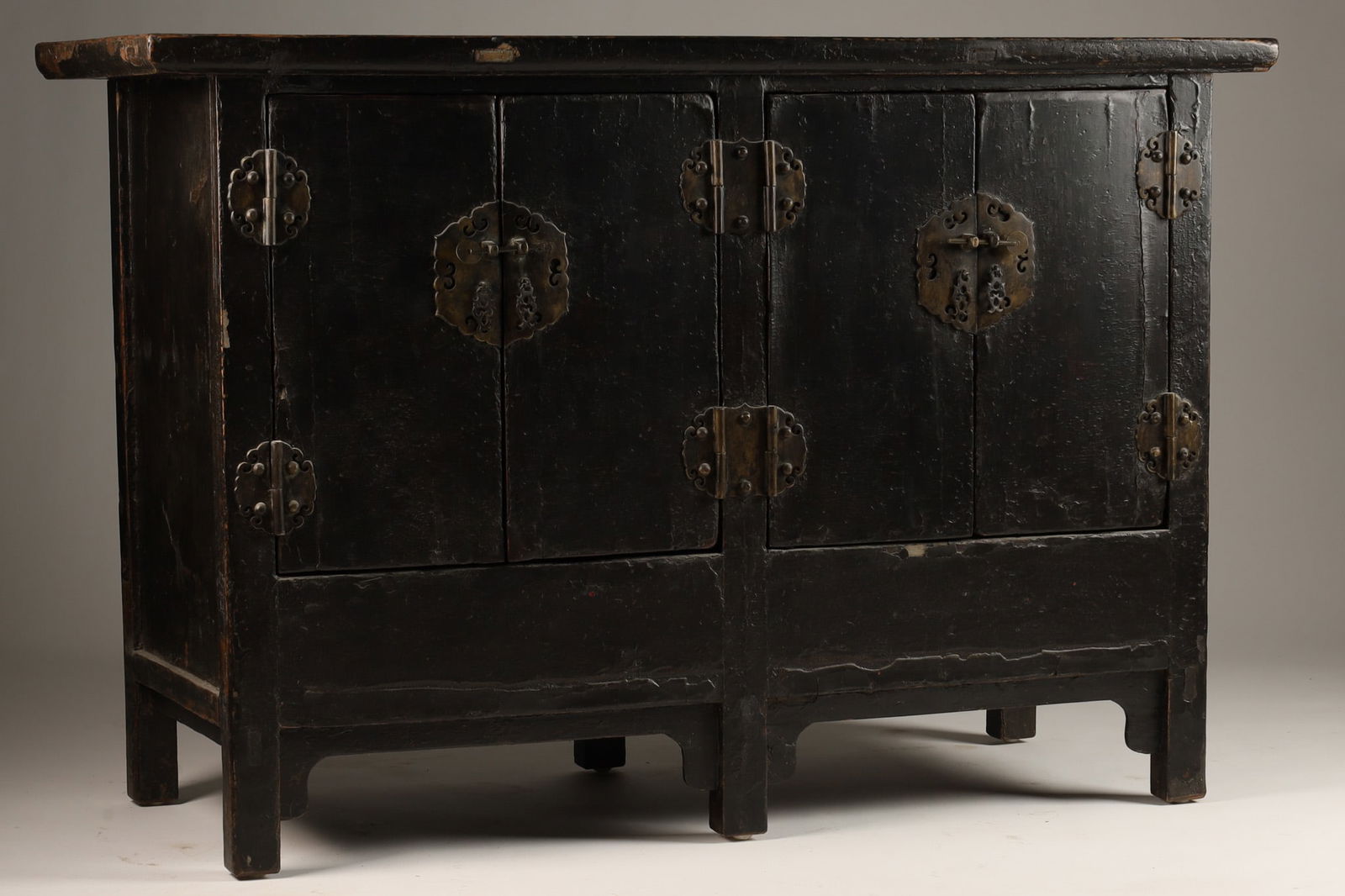Antique Chinese Black Lacquered Sideboard Cabinet (1 of 10)