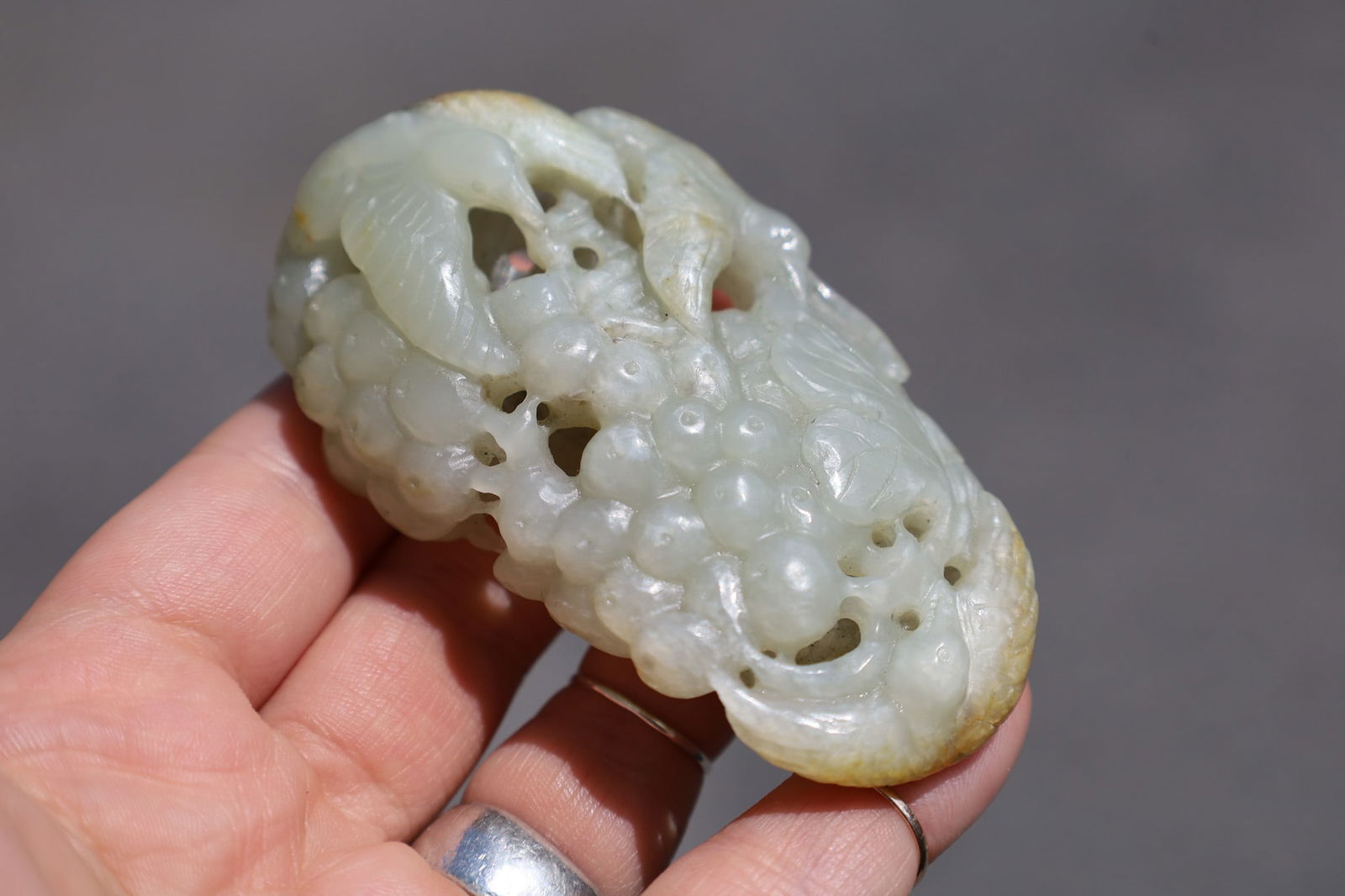 Antique Chinese Russet Jade Carved Birds Grapes: Antique Chinese Russet Jade Carved Birds on a Bunch of Grapes. Carved in the round with a hollowed center. 3.25 inches L x 1.75 W.