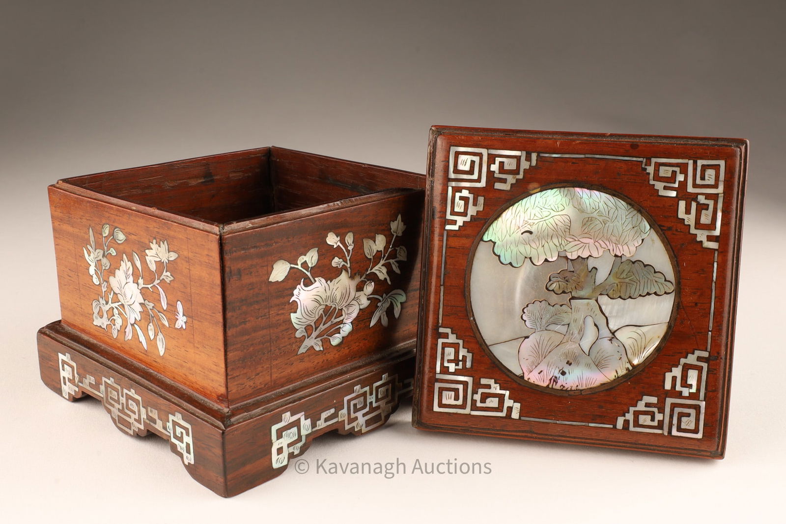 Antique Chinese Inlaid Abalone Pearl Wood Box: Antique Chinese or Vietnamese Inlaid Abalone Mother of Pearl Wood Box with inlaid medallion depicting a landscape, geometric and floral patterns. 3 inches H x 3.75 x 3.75 deep.