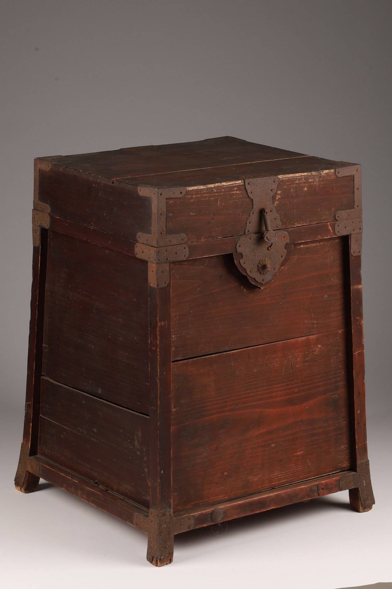 Antique Japanese Hitsu Armour Storage Box (1 of 7)