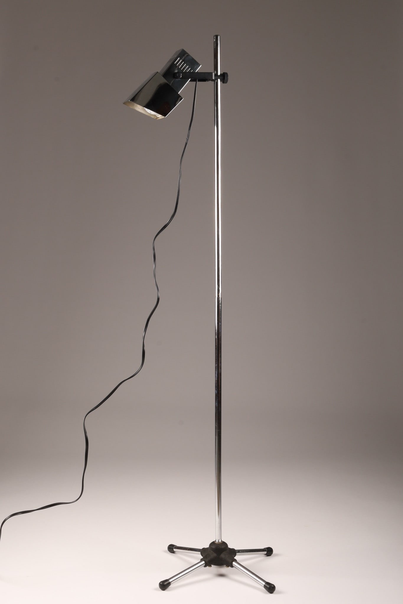 1970s Chrome Adjustable Spot Light Floor Lamp (1 of 6)