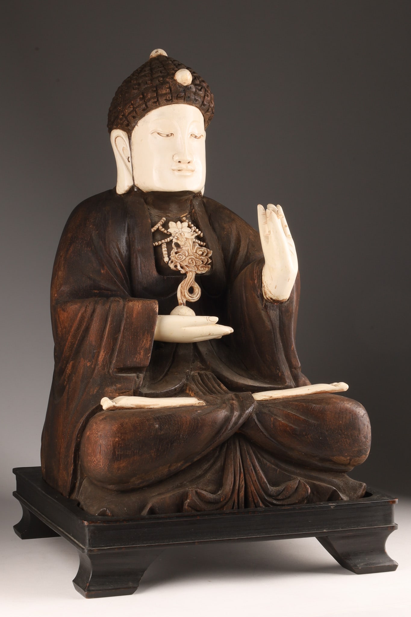 Large Antique Japanese Carved Seated Buddha (1 of 10)