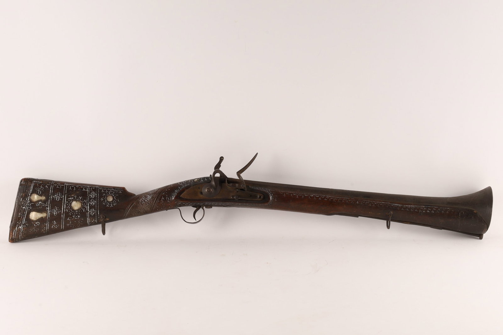 Antique Indian Flintlock Blunderbuss Pistol: Antique Indian Flintlock Blunderbuss Pistol Silver and Abalone or Mother of Pearl Inlay, marked on flintlock, 39 inches L.
