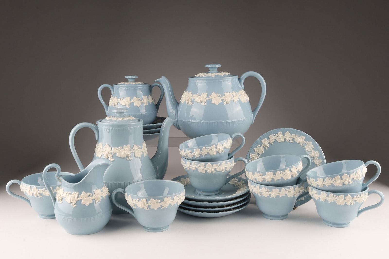 Wedgwood Tea Set Queens Ware Grape Vine Pattern (1 of 10)