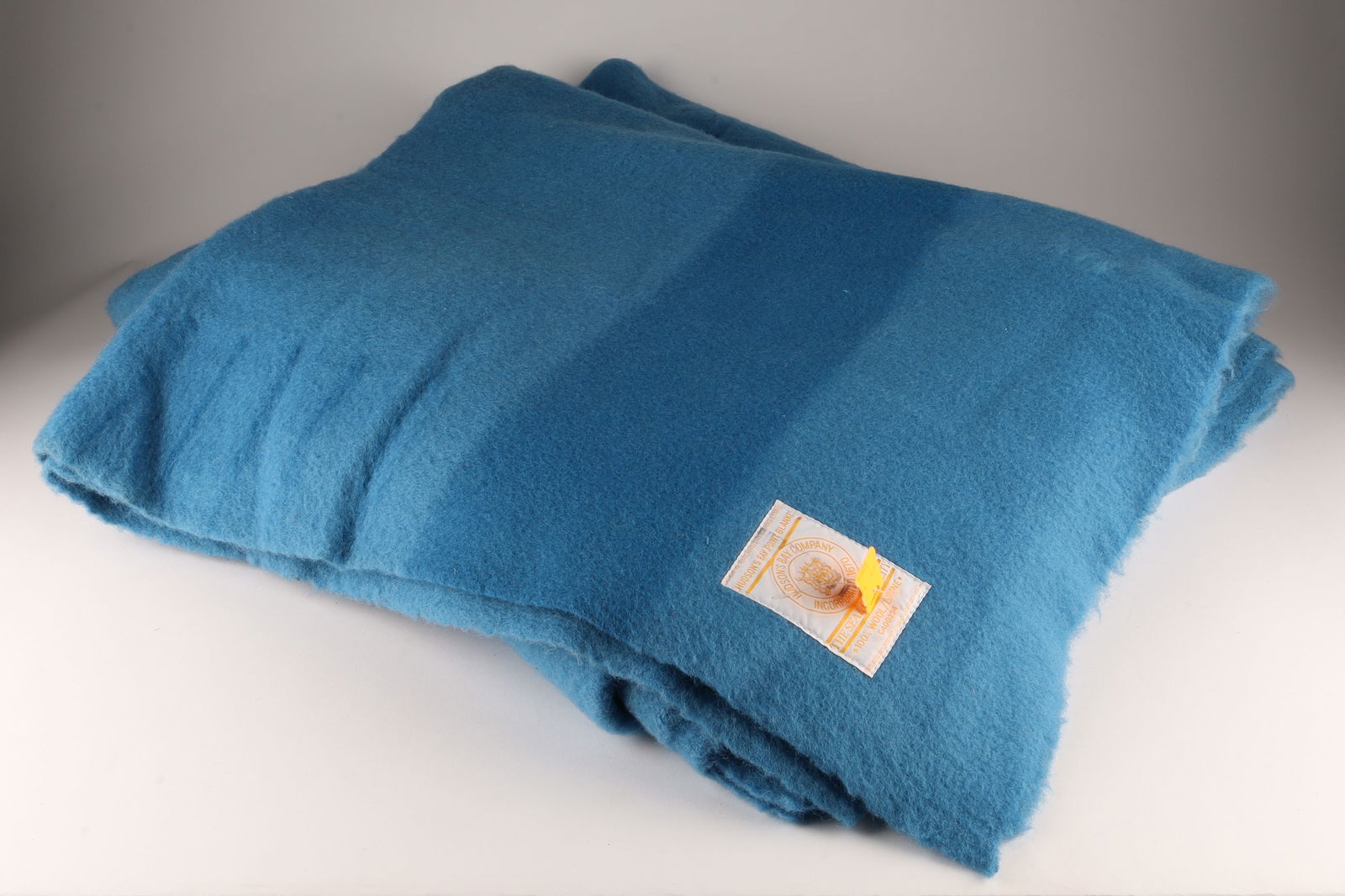 Vintage HUDSONS BAY Blue 6 Point Wool Blanket (1 of 5)