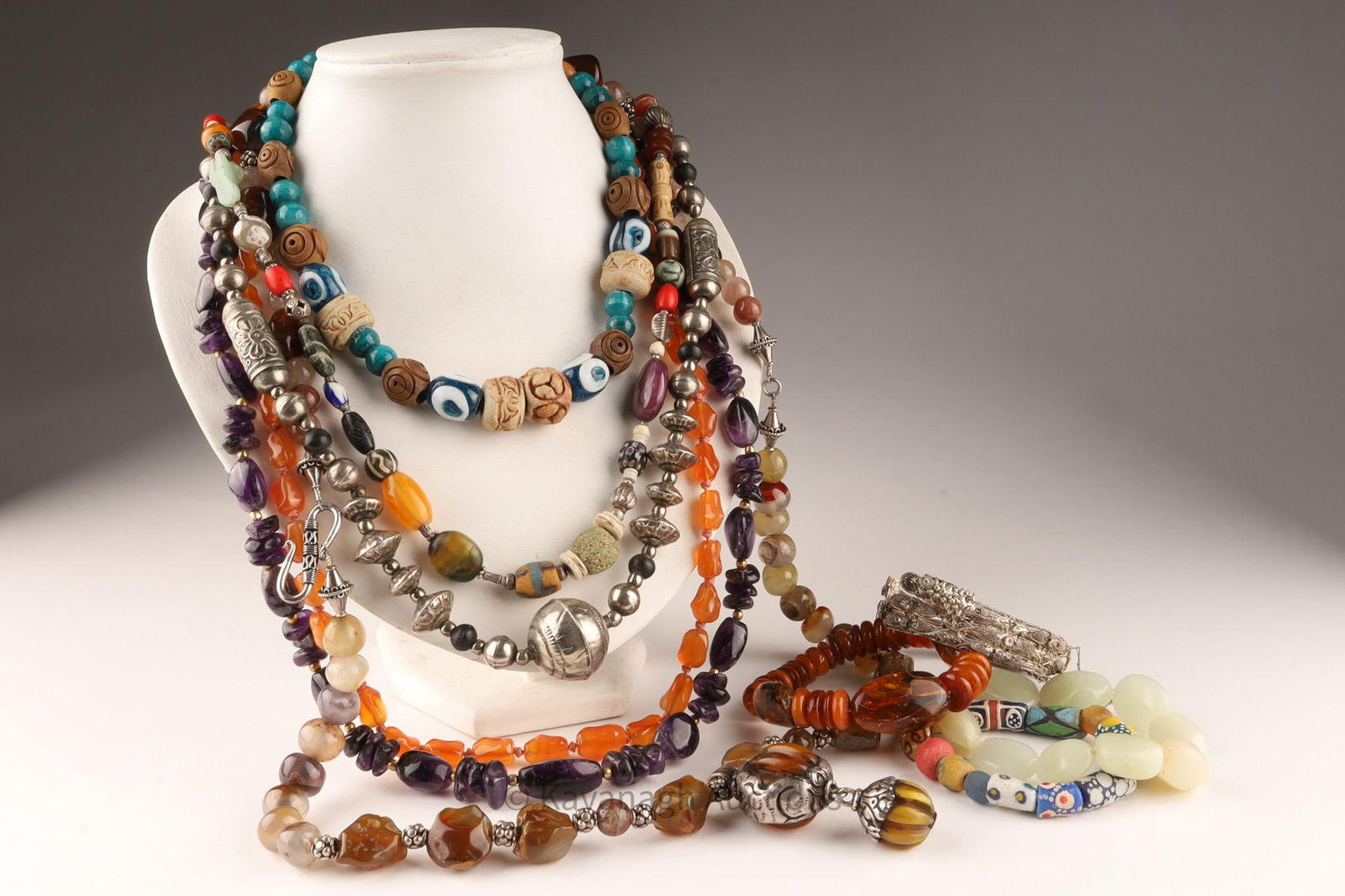 Lot of Jewelry, Gemstones, Silver, Amber Beads (1 of 5)