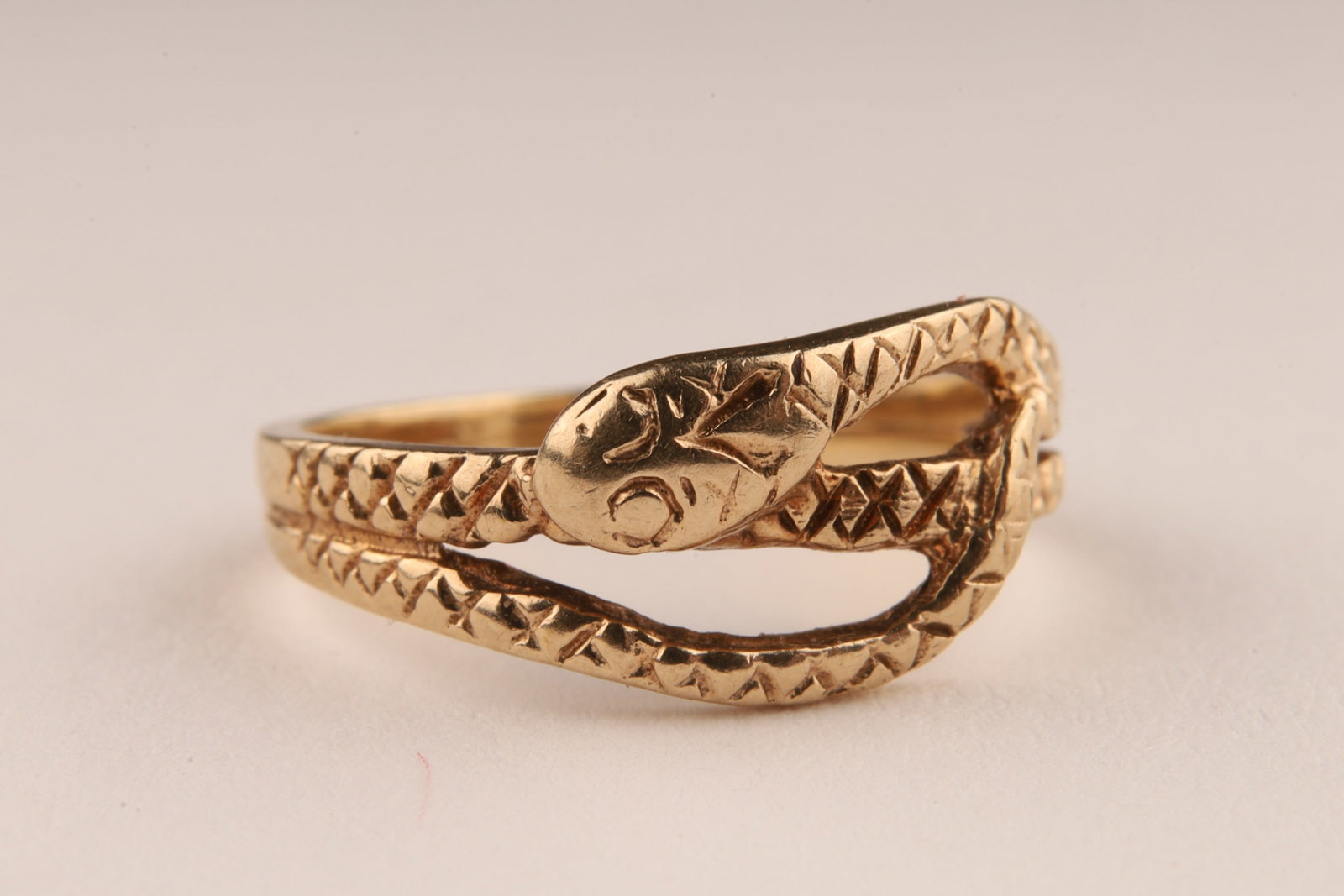 10K Gold Snake Ring: 10K Gold Snake Ring. 1.8 grams, size 3. Marked on inside.