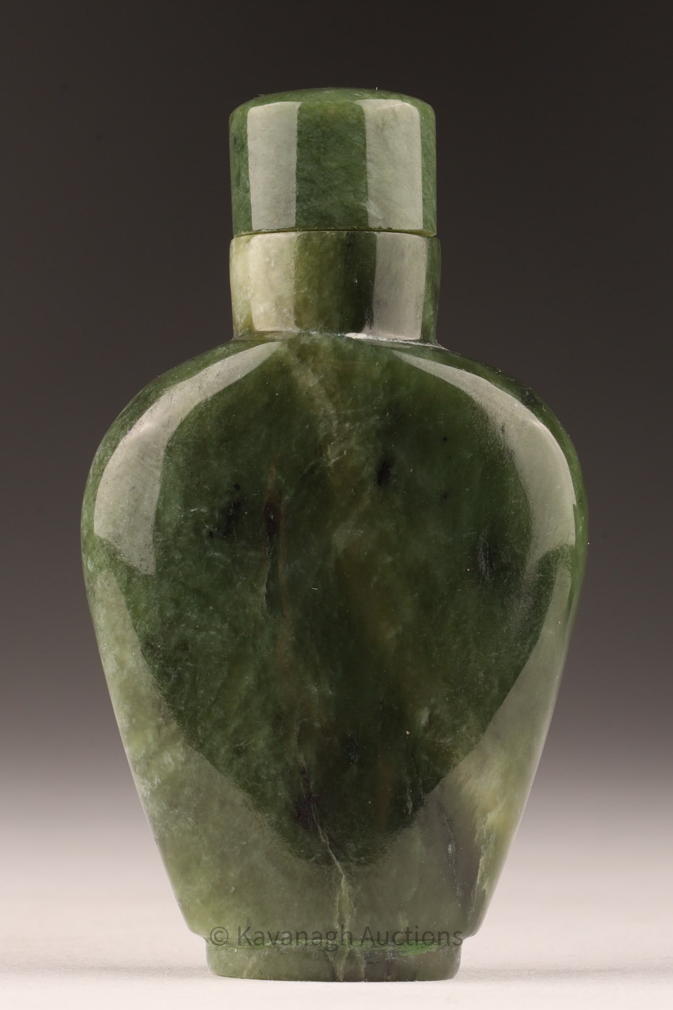 Chinese Spinach Green Jade Snuff Bottle (1 of 6)
