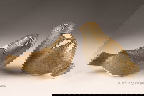 Strawberry Hill Canadian Pottery Bird Figurines: Pair of Strawberry Hill Canadian Pottery Bird Figurines. 3 inches H x 4.5 L x 4 W.