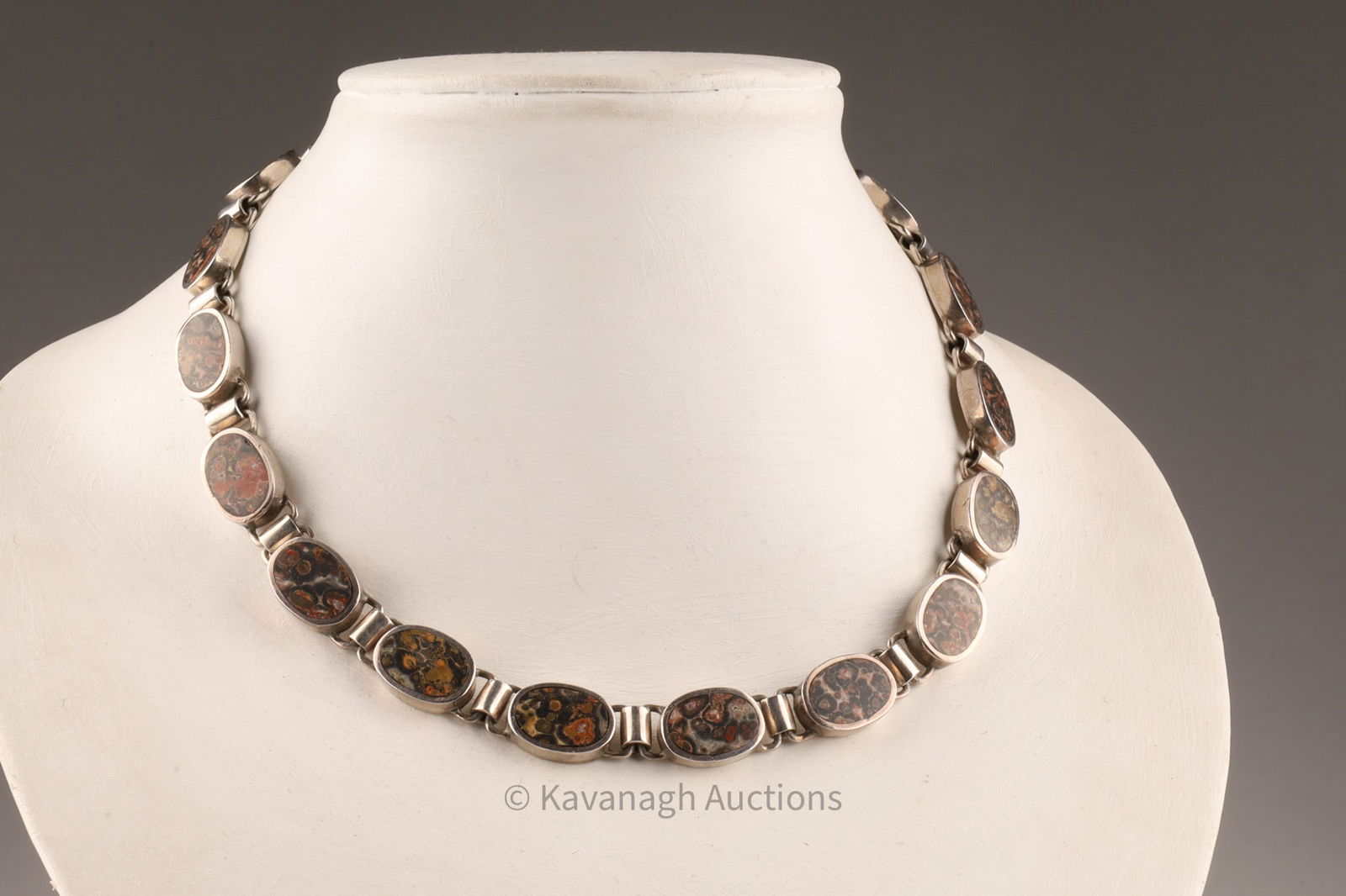 Mid Century Mexico 925 Silver Marble Necklace: Mid Century Modern Mexico 925 Silver Marble Necklace. 16.5 inches L, total weight 85.3 grams. Marked Mexico 925