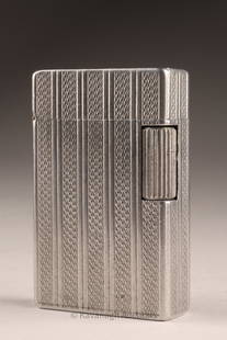 Rare 1940s WW2 Dupont France Aluminum Lighter: Rare 1940s WW2 Dupont Paris, France Aluminum Lighter. 2.25 inches H x 1.5 W. Untested.