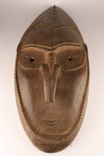 Papua New Guinea Murik Lakes Ancestor Mask: Oceanic Tribal Art Papua New Guinea Murik Lakes Large Ancestor Mask. 28 inches L x 13 W x 6 deep.