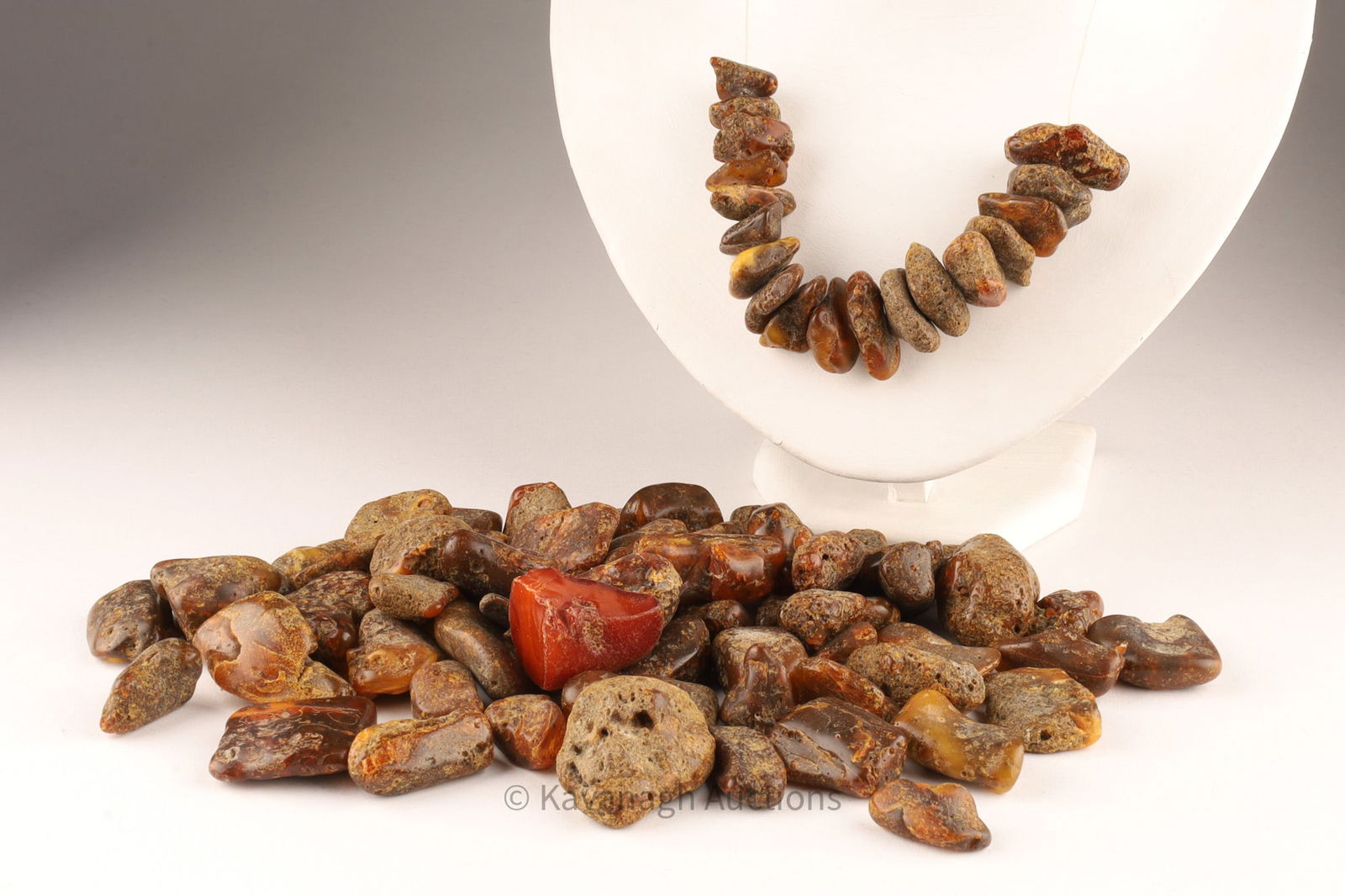 A very large lot of raw, rough amber (1 of 7)