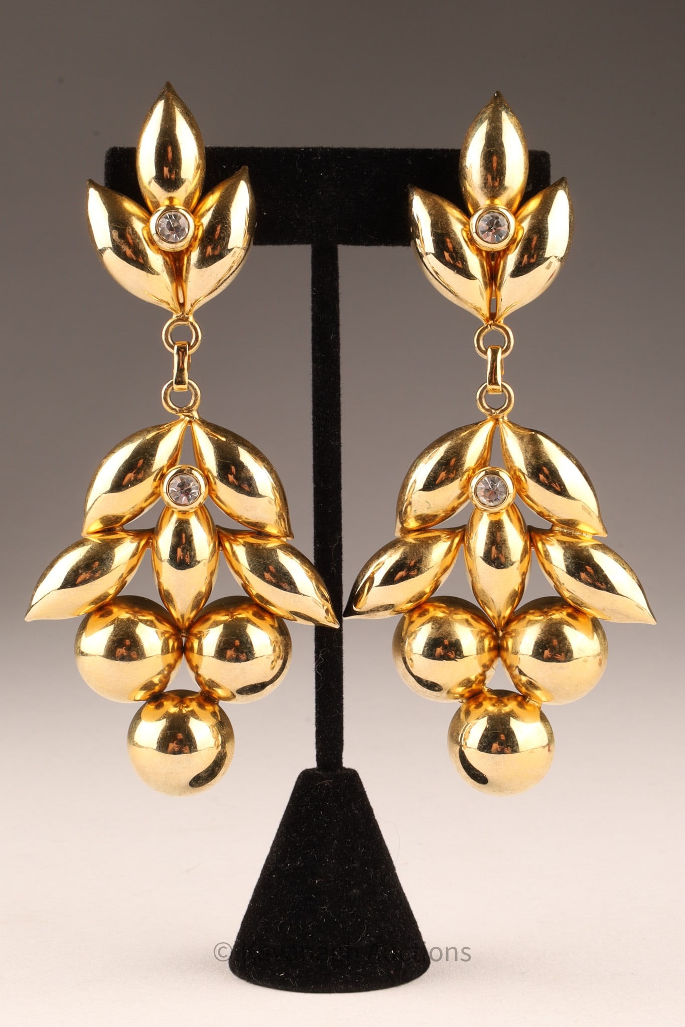 MCM Grape Cluster Gold Tone Clip On Earrings (1 of 6)