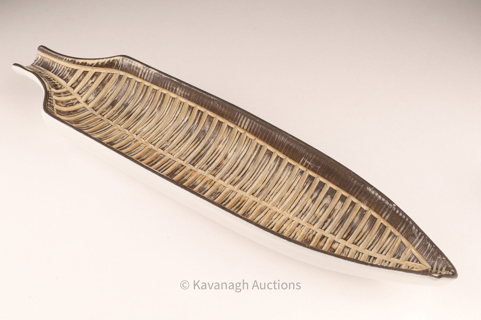 MCM Mari Simmulson for Upsala-Ekeby Serving Dish: Mid Century Earthenware dish from the Nigeria series, designed by Mari Simmulson (1911-2000) for Upsala Ekeby in Sweden. Marked on base.. 13 inches L x 3 W.