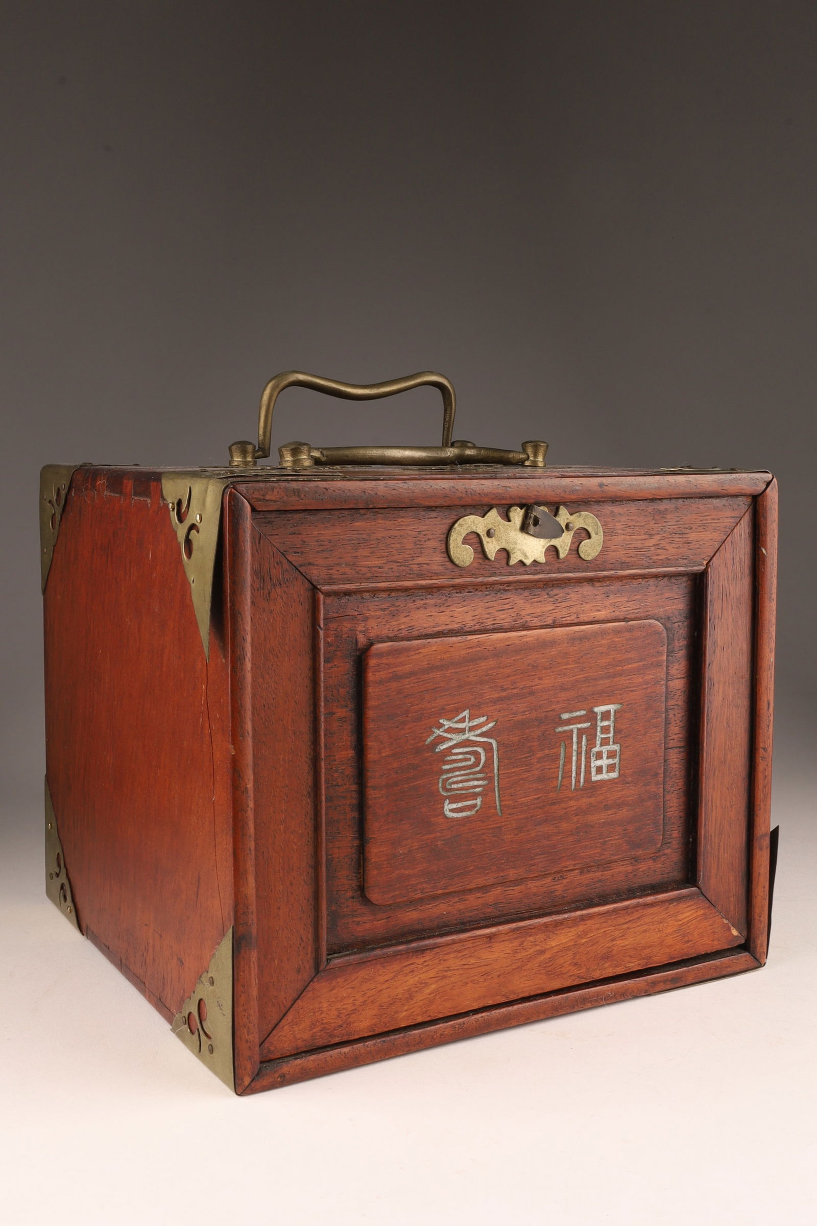 Antique Chinese Bone and Bamboo Majong Set: Antique Bone & Bamboo Mahjong Set. Composed of 147 tiles (one removed from bamboo backing) plus many markers. Some condition issues. Case measures 6.75 inches x 7.75 W x 7.25 deep. 