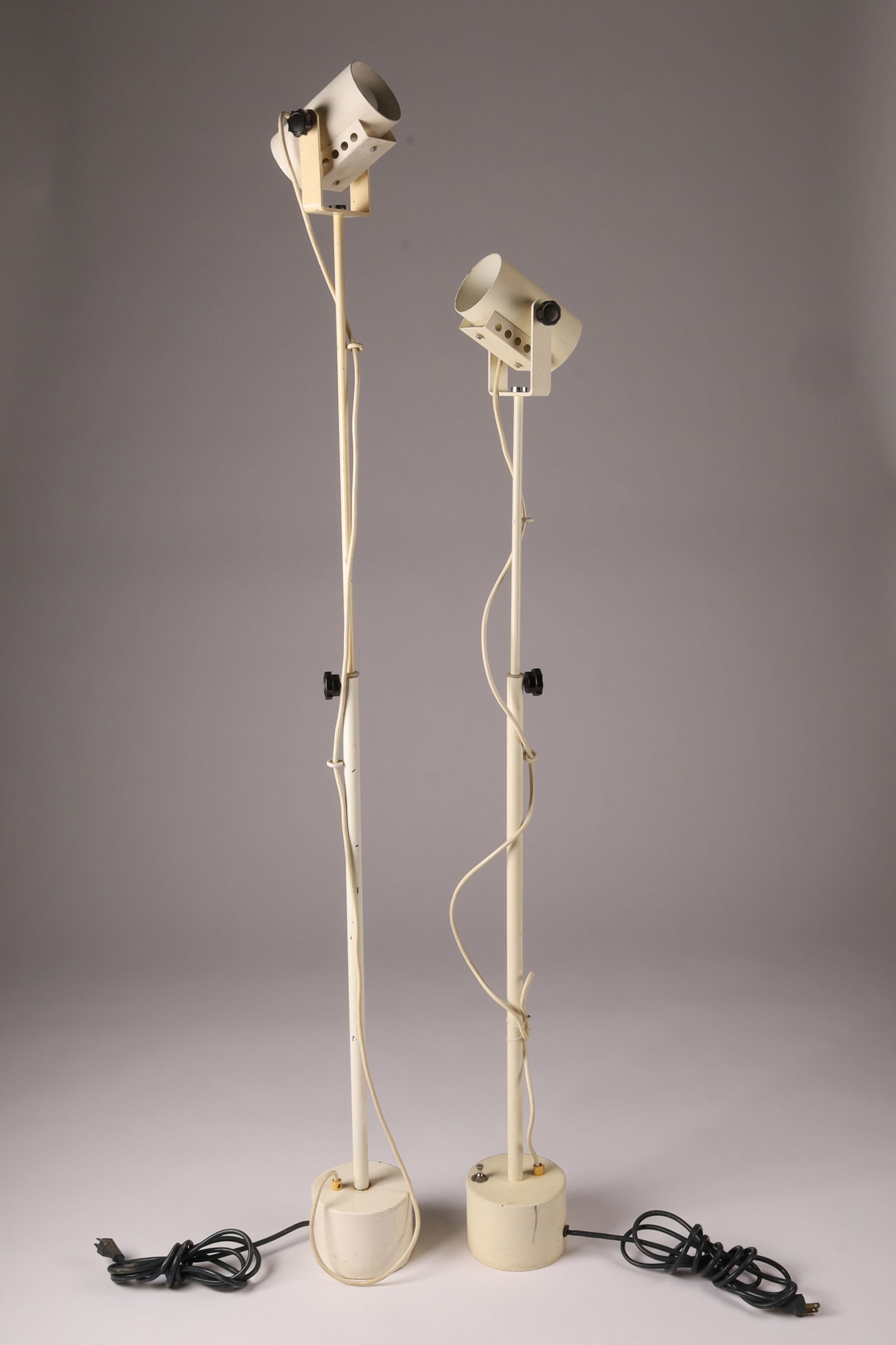 Pair of Vintage Modernist White Adjustable Floor Lamp Spotlights (1 of 5)