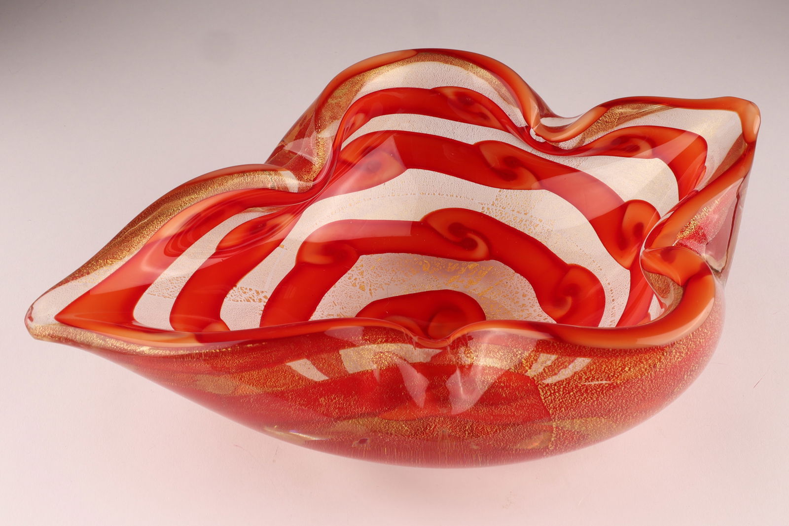 BAROVIER & TOSO Unique Pezzi Unici Heart Bowl, Red Swirl (1 of 8)