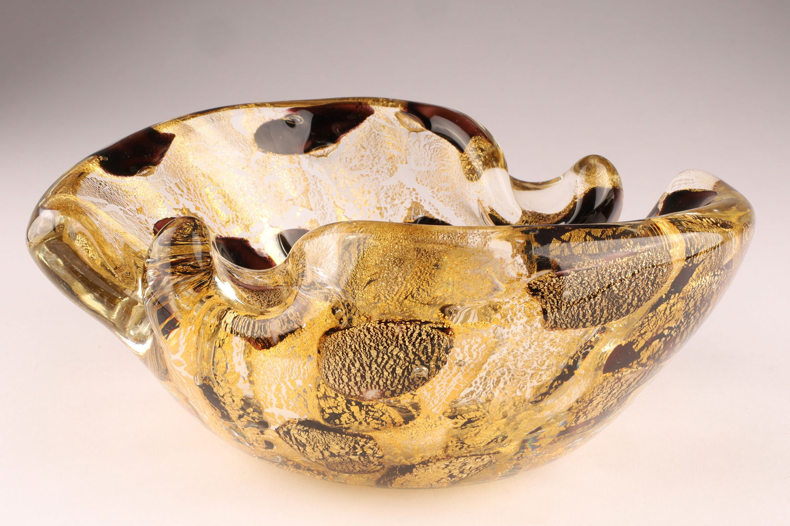 BAROVIER & TOSO Murano Ruffled Bowl, Purple Spot Inclusions: This Barovier & Toso bowl dates to the 1950s, measuring 8 inches W x 3 H. From the collection of a prominent glass collector from Toronto.