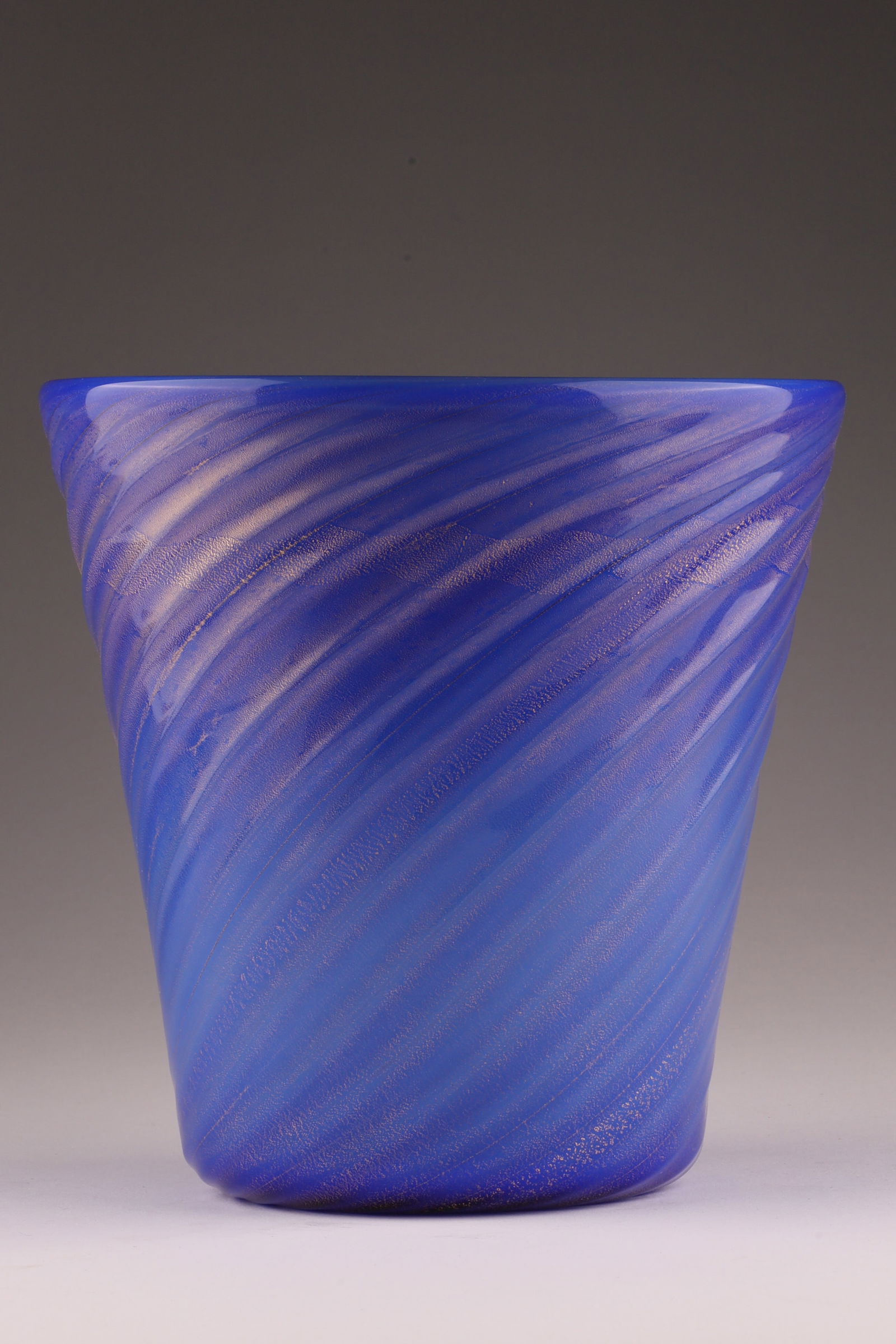 ARCHIMEDES SEGUSO Murano Swirl Optic Art Glass Vase, Blue with gold inclusions (1 of 5)