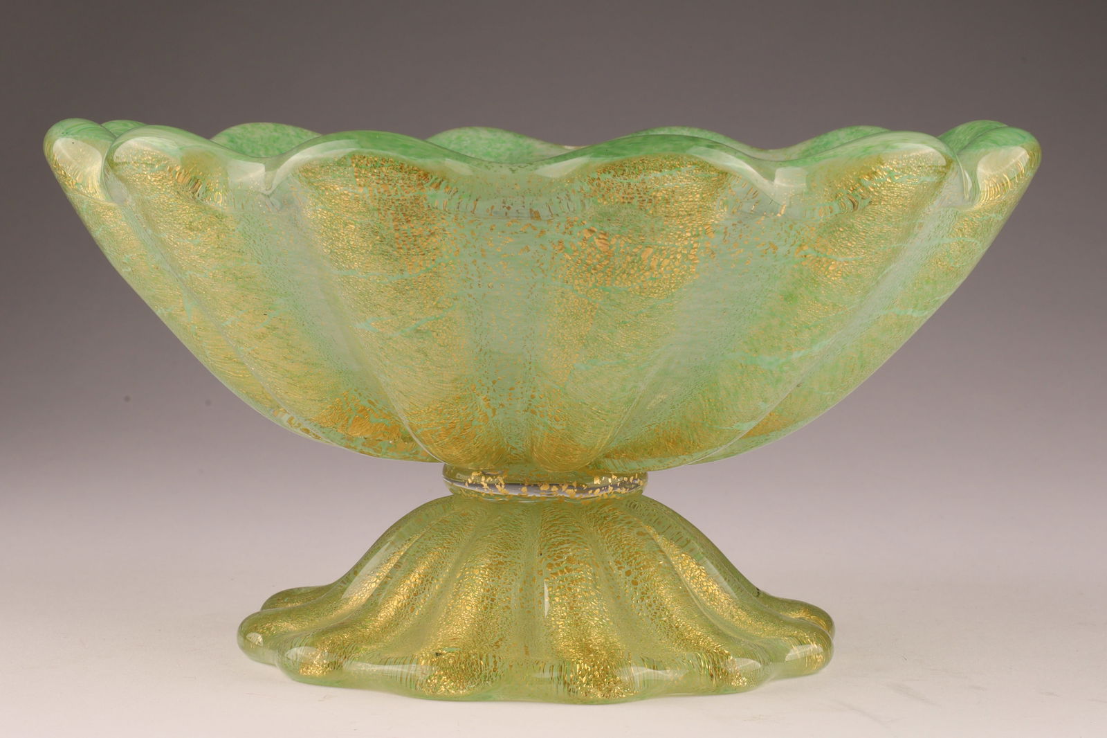 SEGUSO Attributed Murano Ruffled Footed Bowl, Lime Green with Gold (1 of 6)
