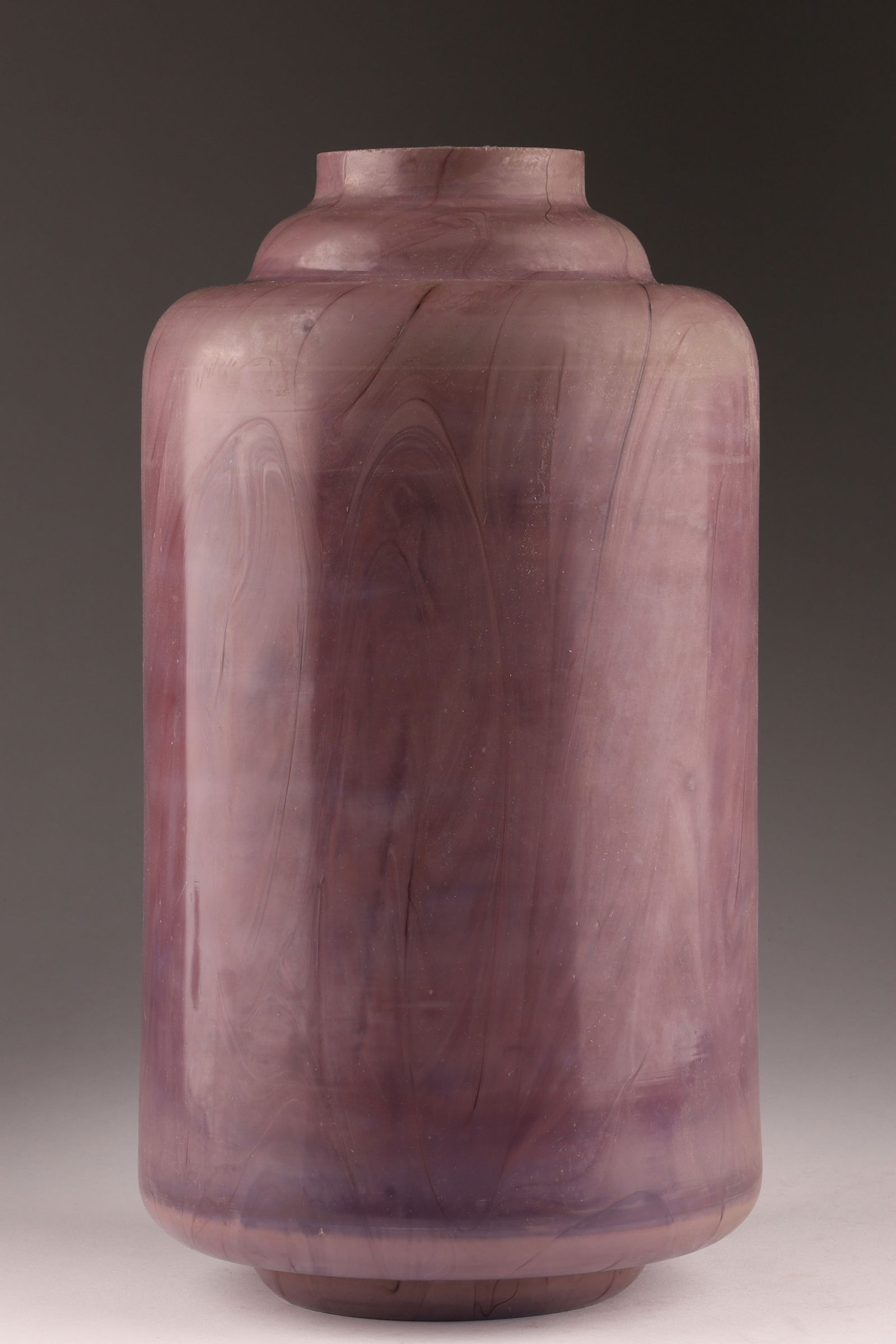 MID CENTURY Italian Art Glass Purple Vase Seguso Vetri D'Arte Murano: MID CENTURY Italian Art Glass Purple Vase Seguso Vetri D'Arte Murano with original sticker and thick clear cased glass interior. 11.5 inches H x 5.5 W. With original paper sticker.