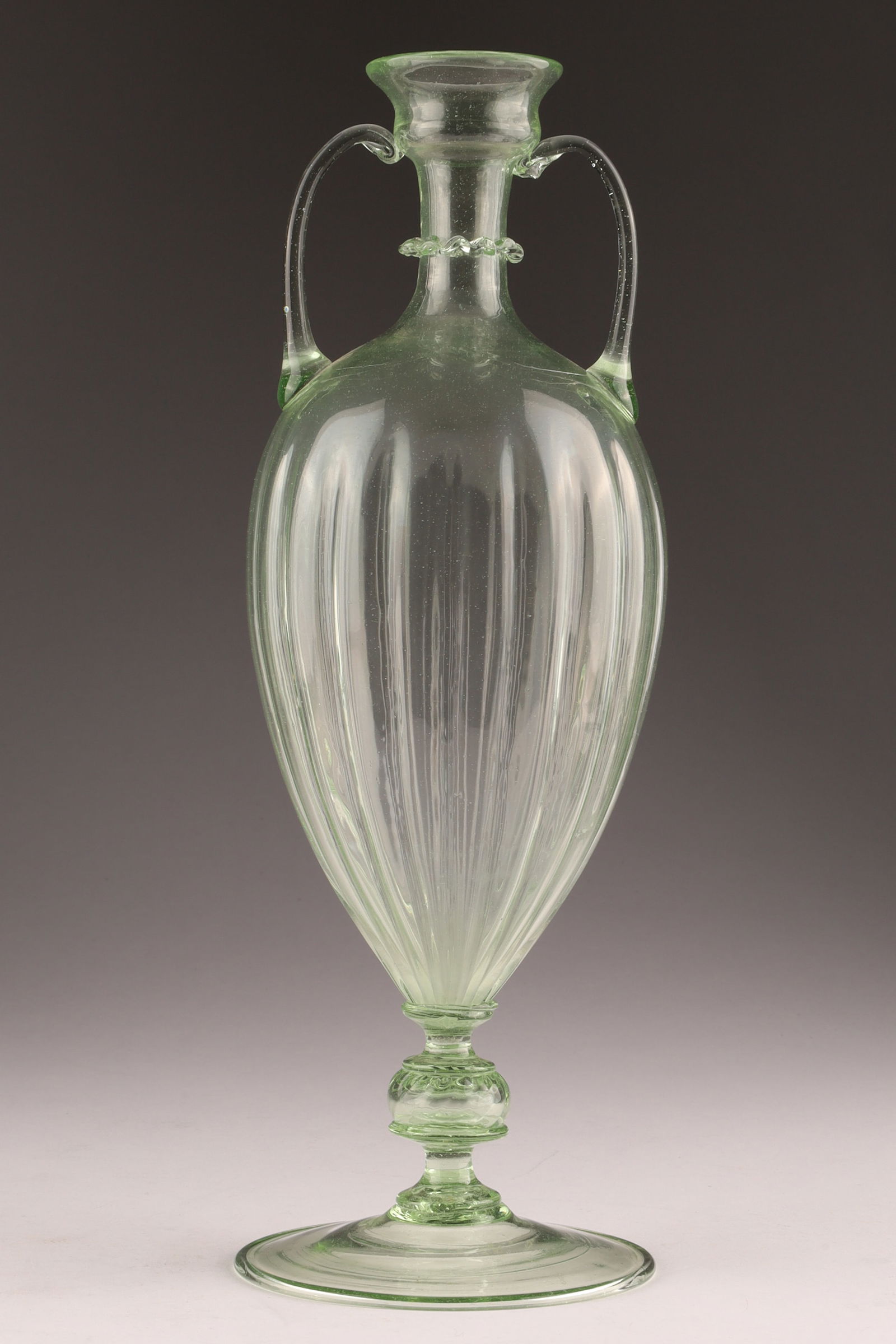 Vittorio Zecchin (1878-1947) for MVM Cappellin Two Handled Soffiato Green Glass Vase Murano Italy (1 of 8)