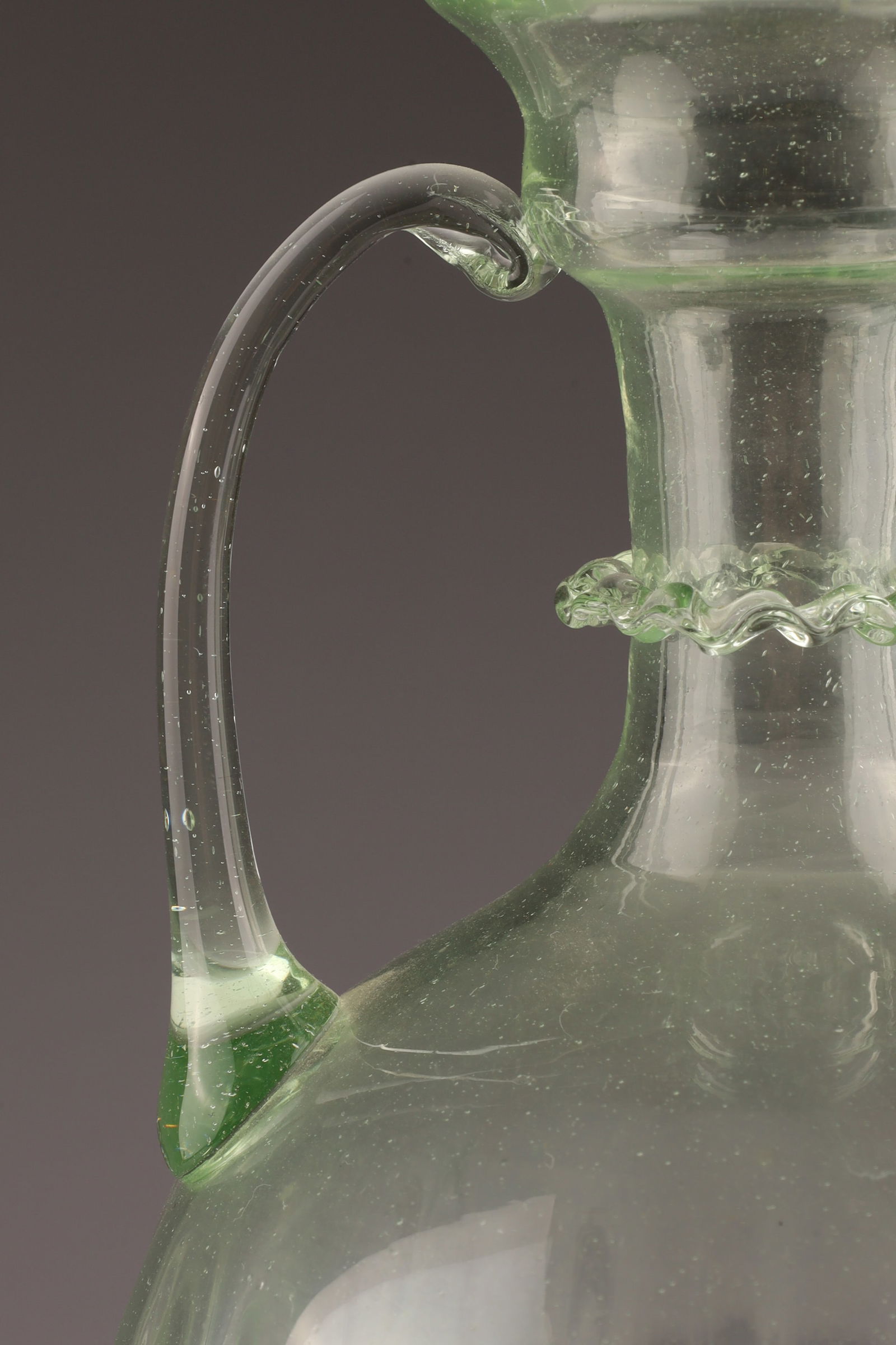 Vittorio Zecchin (1878-1947) for MVM Cappellin Two Handled Soffiato Green Glass Vase Murano Italy - 5