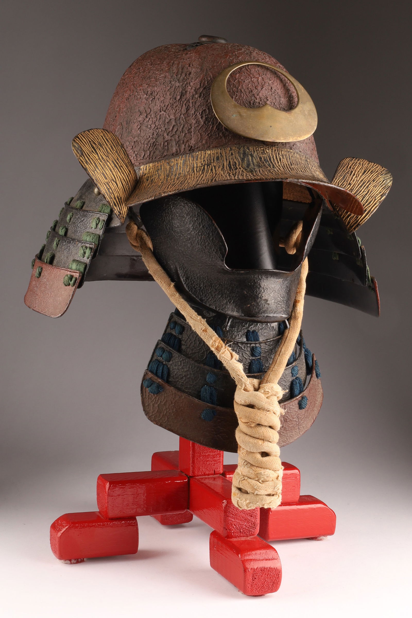 Edo Period Japanese Samurai Kabuto Helmet and Hanpo Kaga (1 of 13)