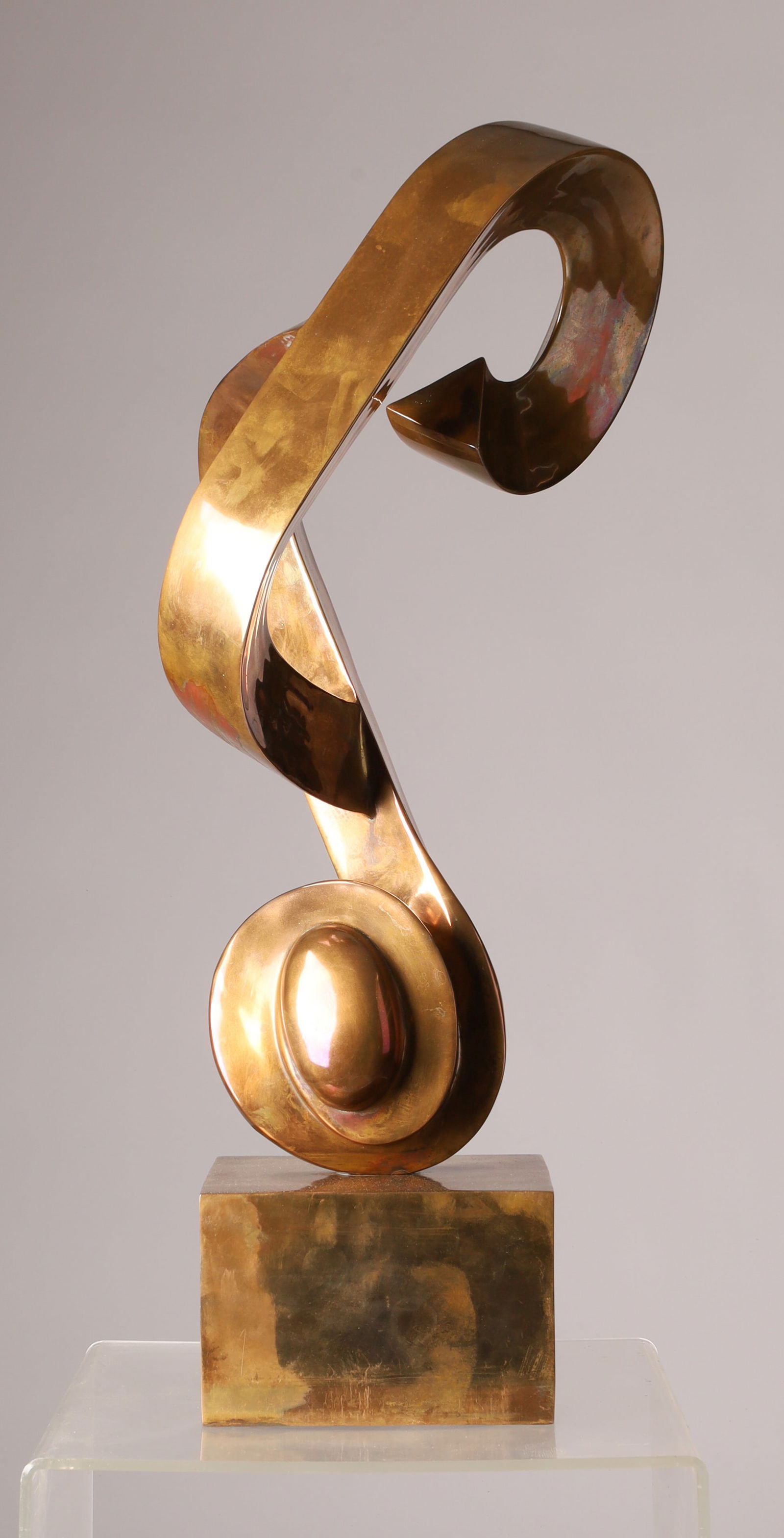 Anne Harris (Canadian, born 1928) Modernist Polished Bronze Sculpture: Anne Harris (Canadian, born 1928) Modernist Flowing Polished Bronze Sculpture signed (stamped) on the base. Approximately 28 inches H x 12 W. Anne Harris (born July 21, 1928) is a prominent Canadian s