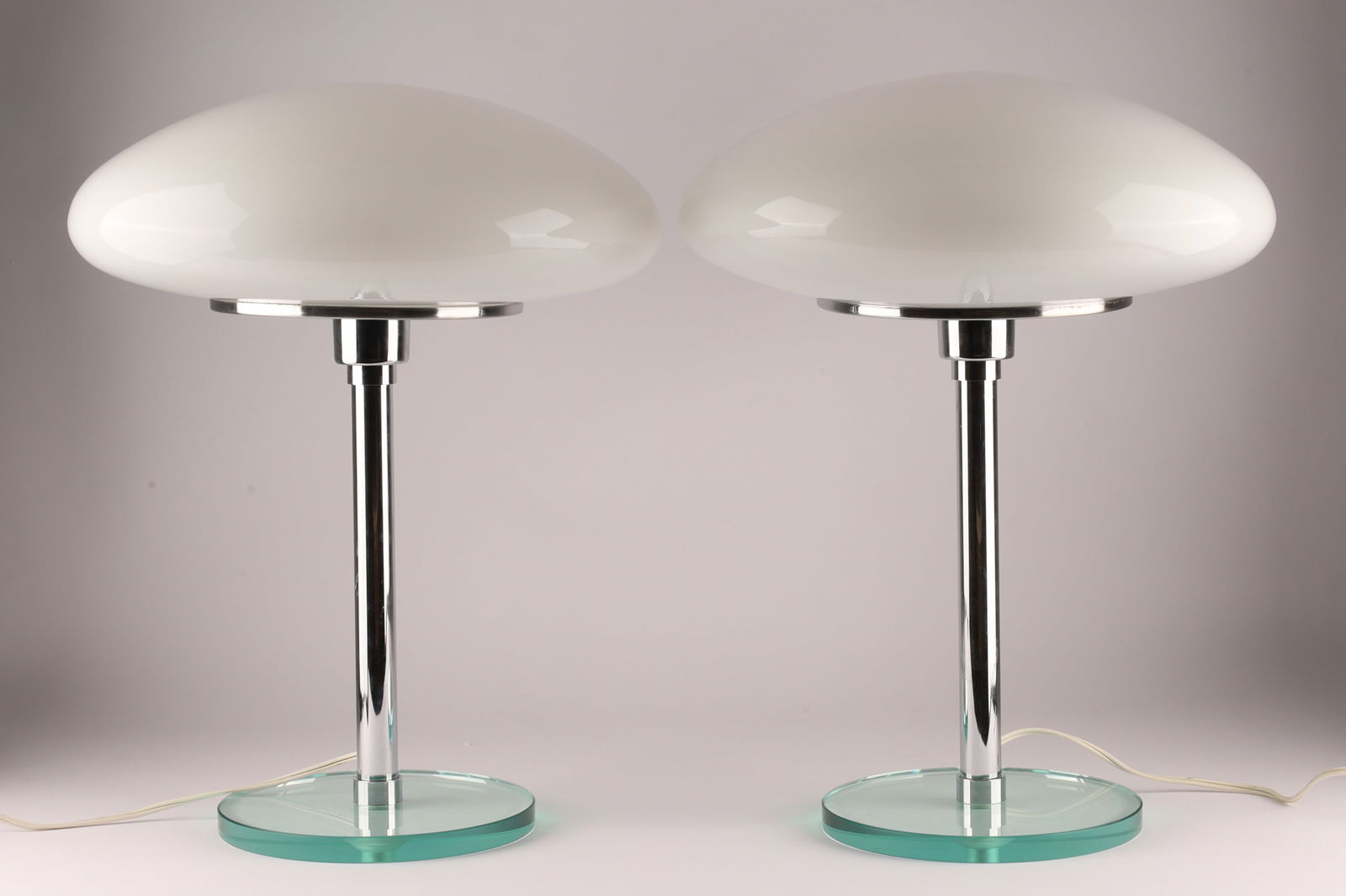 Pair of Postmodern Bauhaus Style Mushroom Table Lamps (1 of 6)