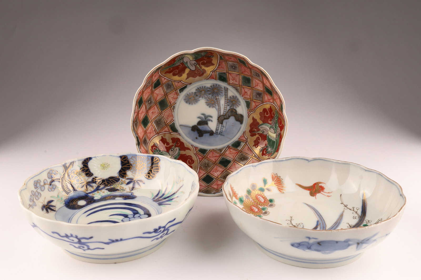 Lot 3 Old Japanese Imari Porcelain Scalloped Bowls (1 of 6)