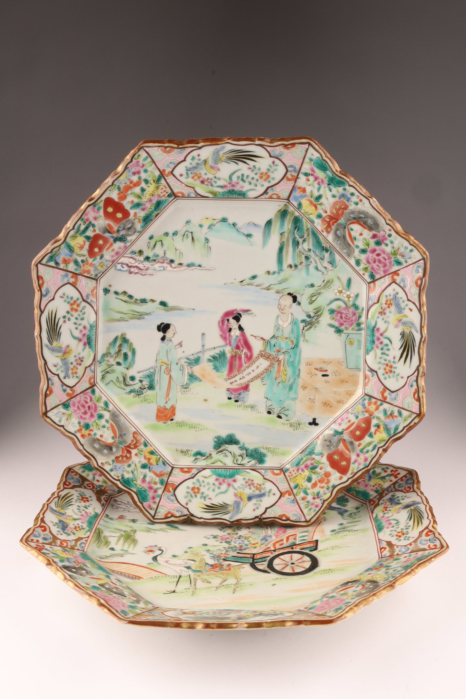 A Very Good Pair of Japanese Enameled Porcelain Cabinet Plates, Meiji Period (1868-1912) (1 of 11)
