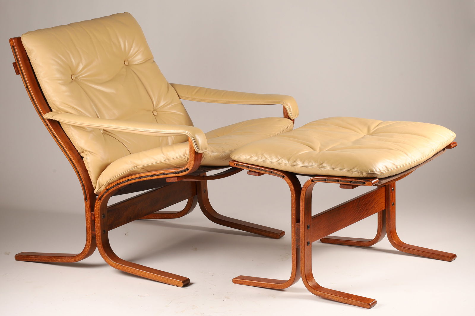 Iconic Mid Century Norwegian Tan Leather Siesta Lounge Chair and Matching Ottoman (1 of 7)