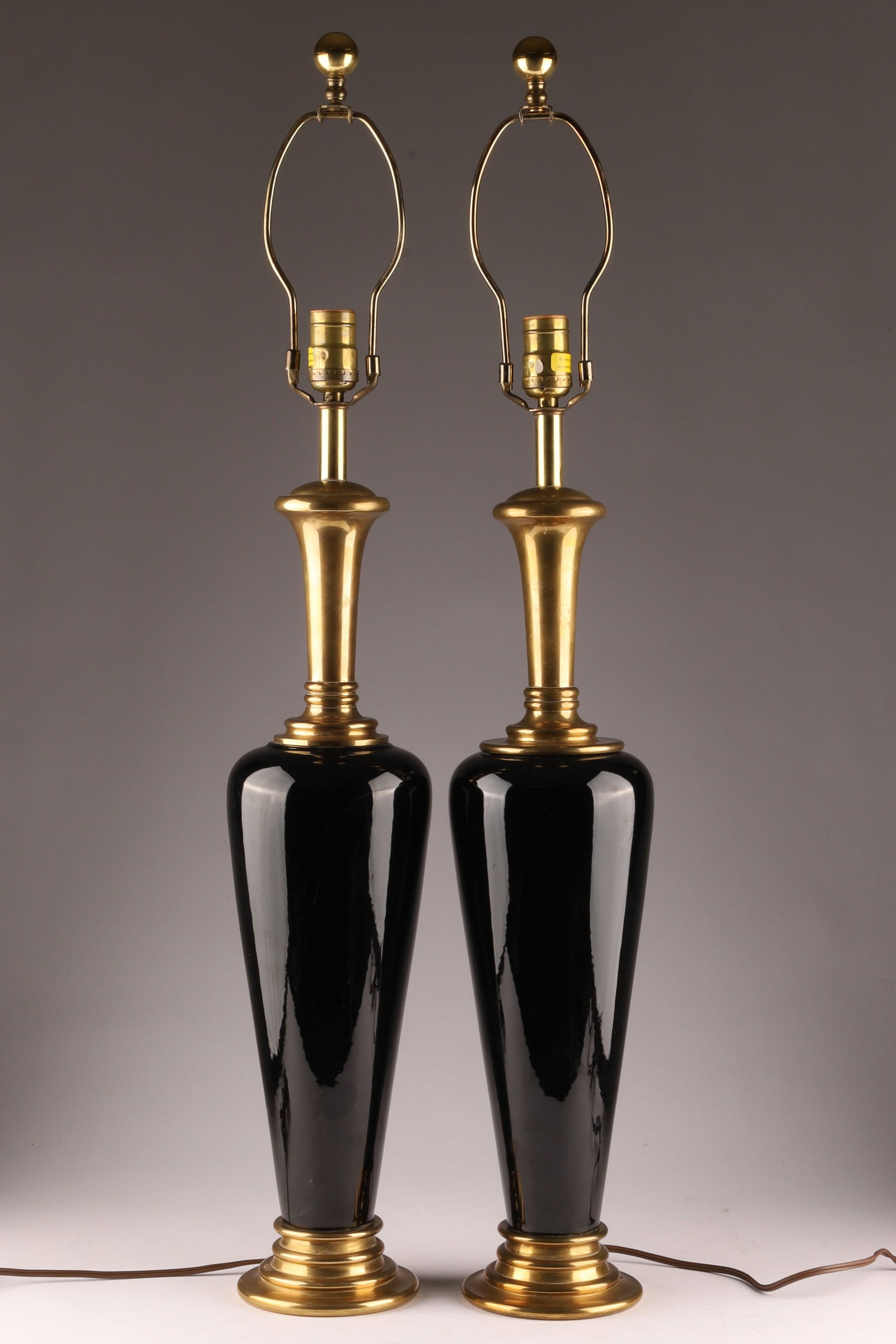 Pair of Chapman Hollywood Regency Black Lacquerand Brass Table Lamps, Signed and Dated 1985 (1 of 5)