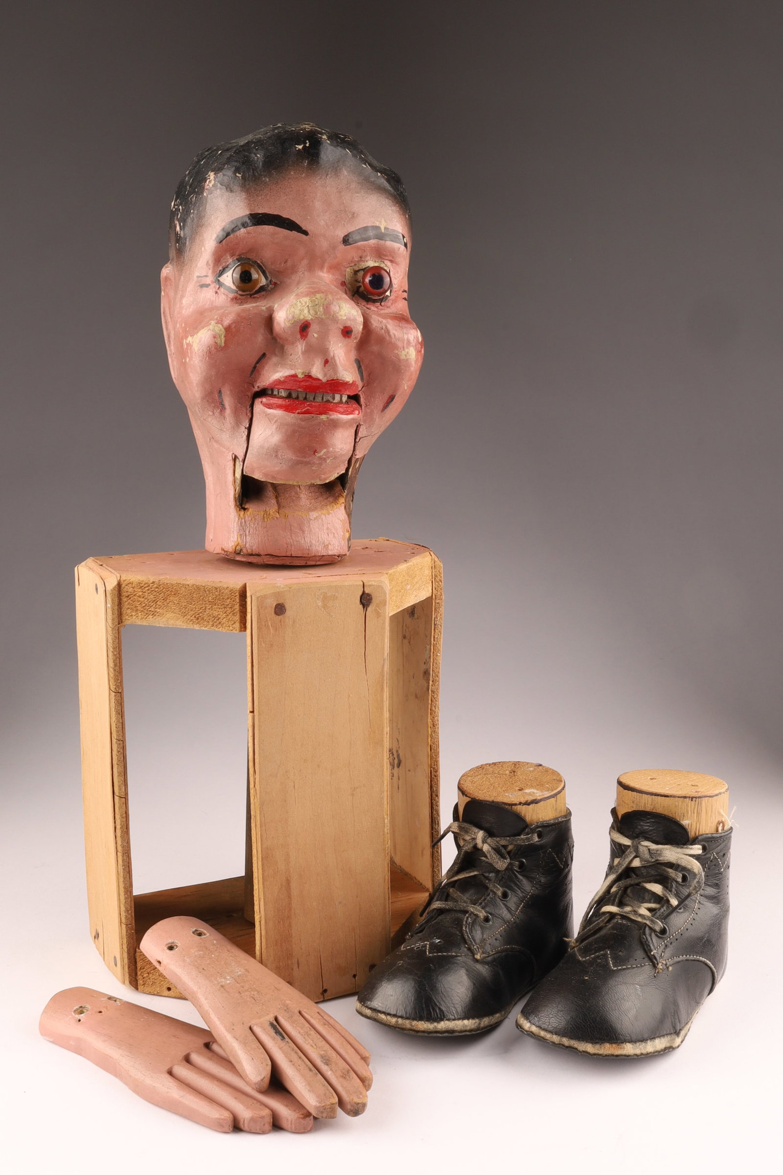 Antique c1900 Ventriloquist Puppet Dummy Parts, Head, Hands and Feet (1 of 8)