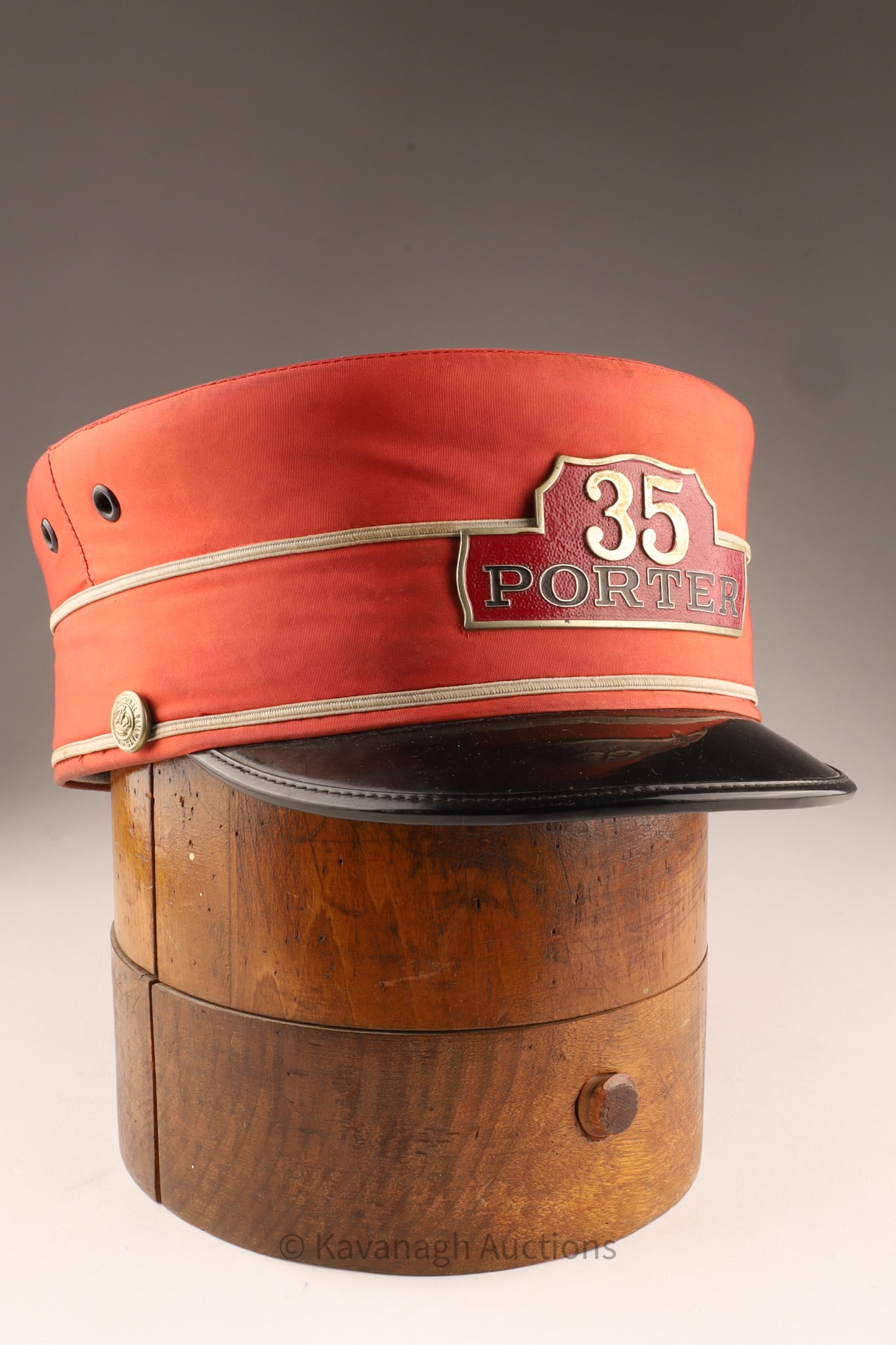 Antique Canadian National Railway Porter Uniform Cap No. 35, CNR (1 of 9)