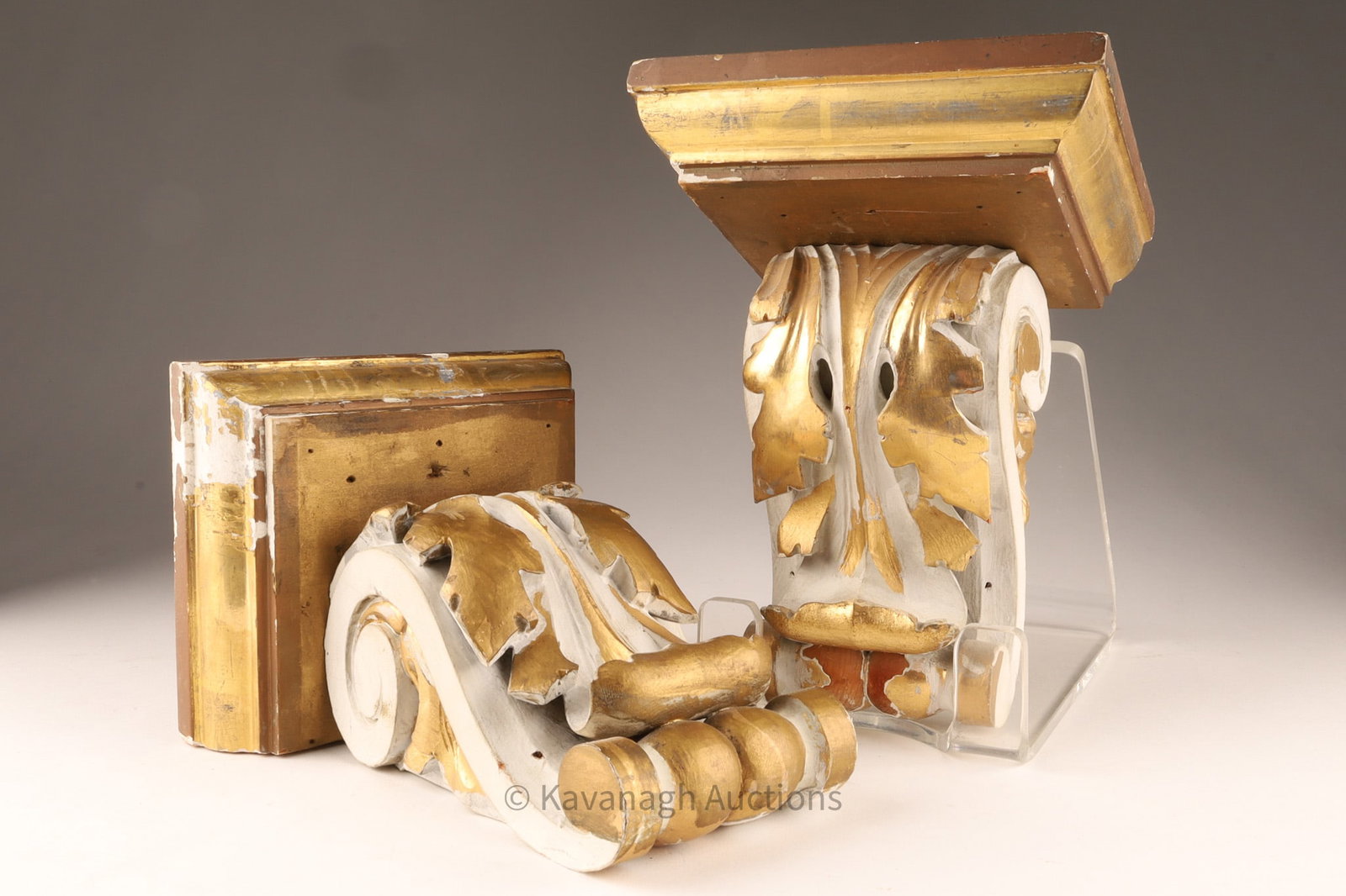 Pair of French-style Hand-carved Gilt Wooden Corbel Brackets (1 of 7)